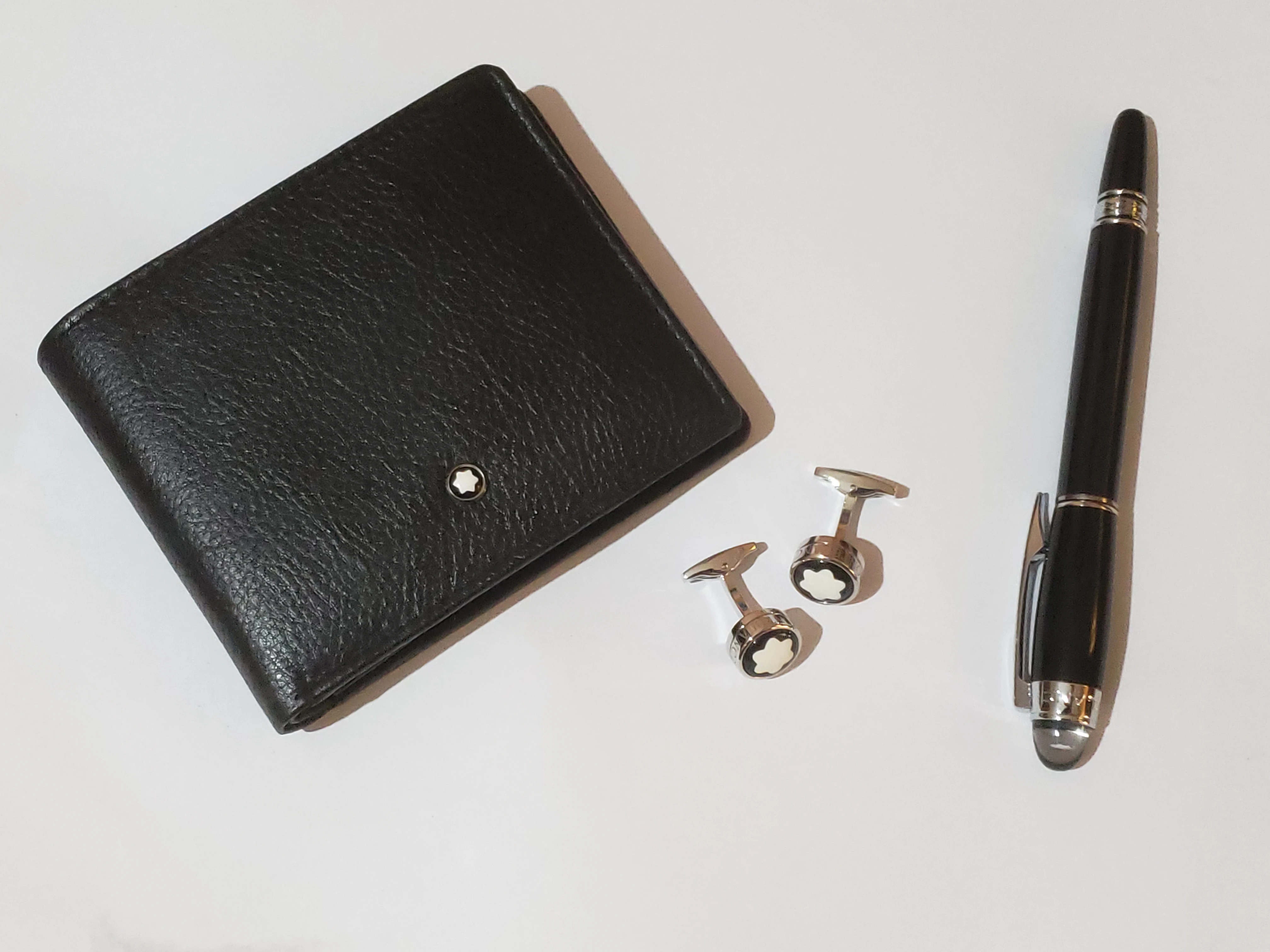 Mont Blanc Wallet and Cufflink with Pen - image 24