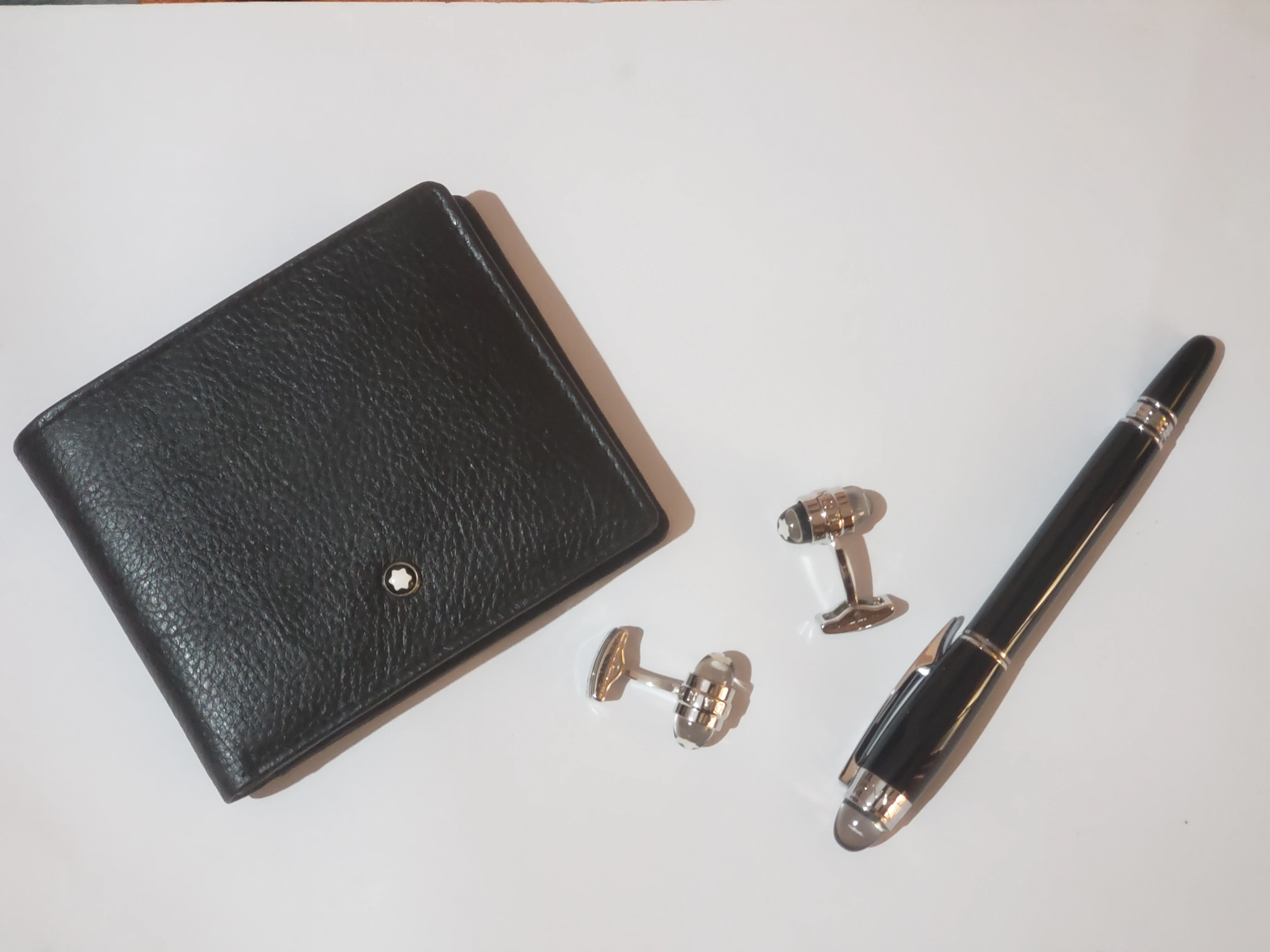 Mont Blanc Wallet and Cufflink with Pen - image 32