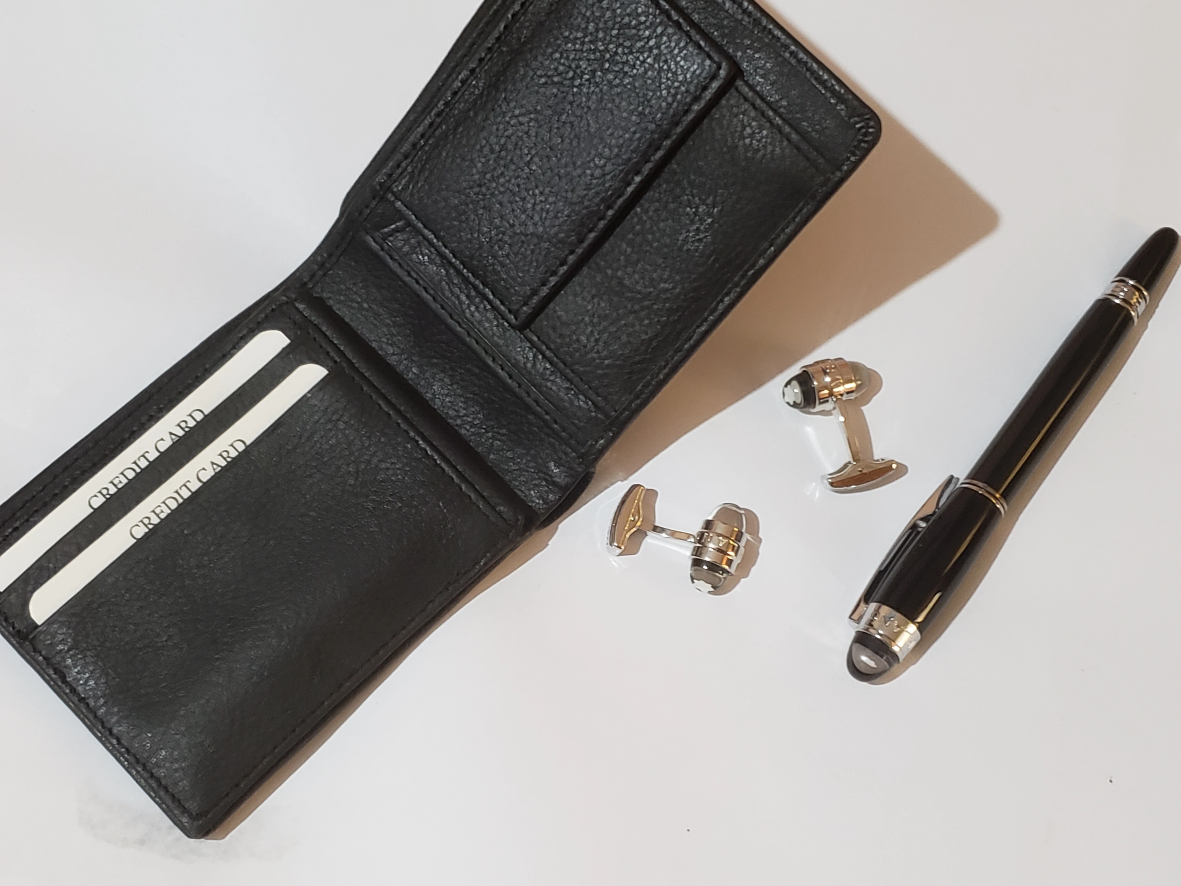 Mont Blanc Wallet and Cufflink with Pen - image 35