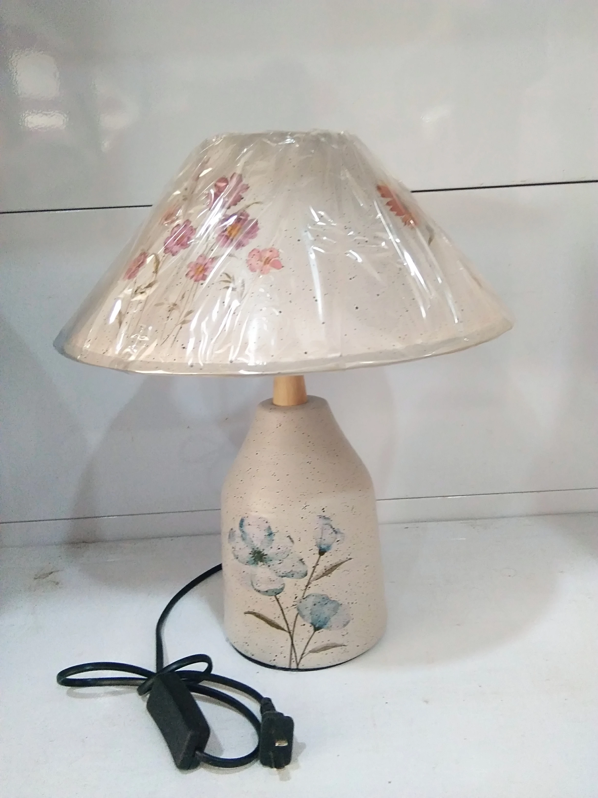 Wazuka ws702 Table Lamp - image 2