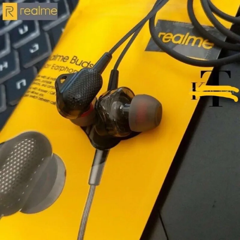 Realme R30 Wired In-ear Stereo Headset Earphone - image 3