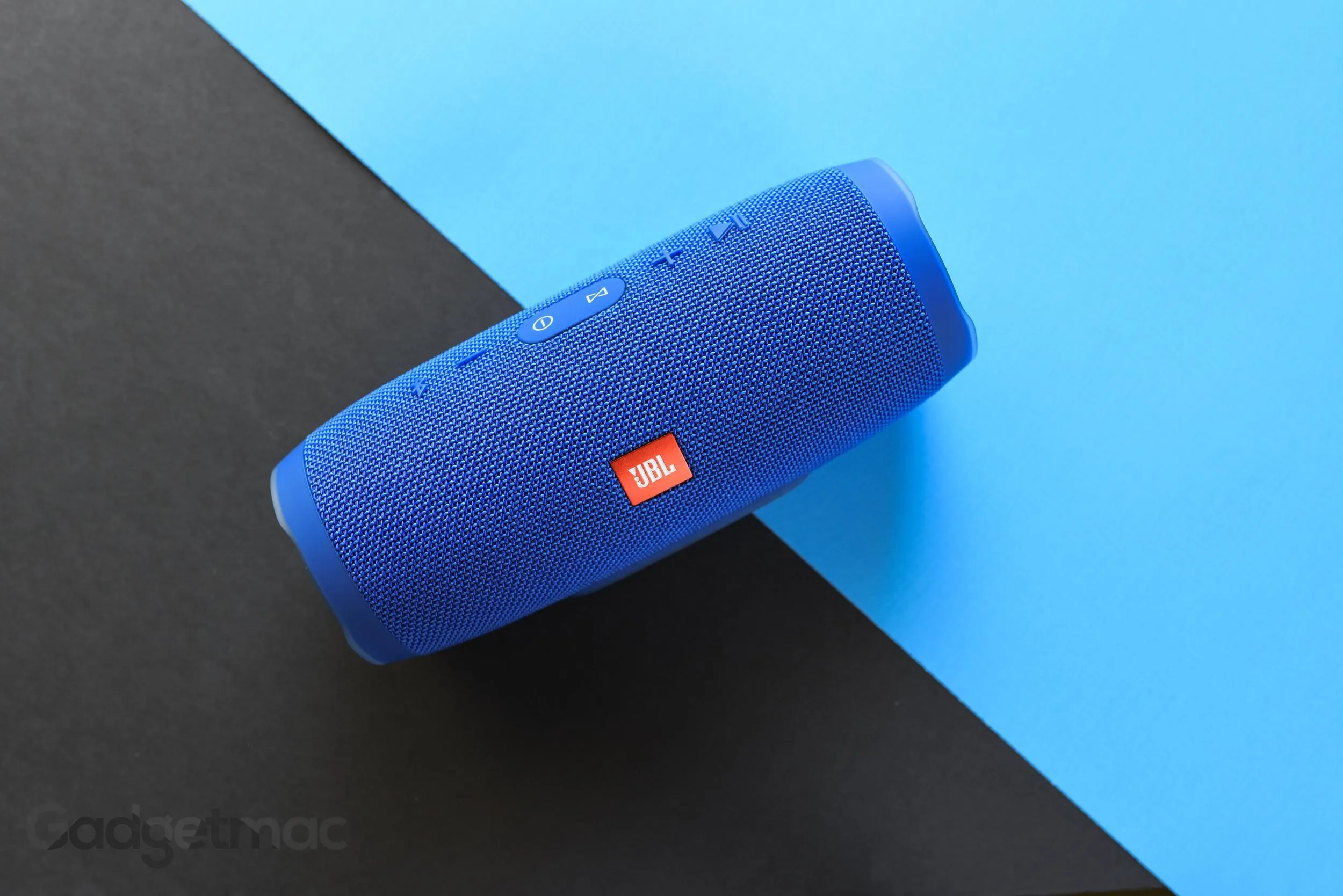 JBL Charge 3 Portable Bluetooth Speaker Red