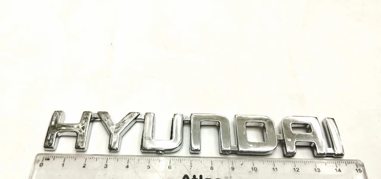 HYUNDAI Chrome Car Badge - image 4