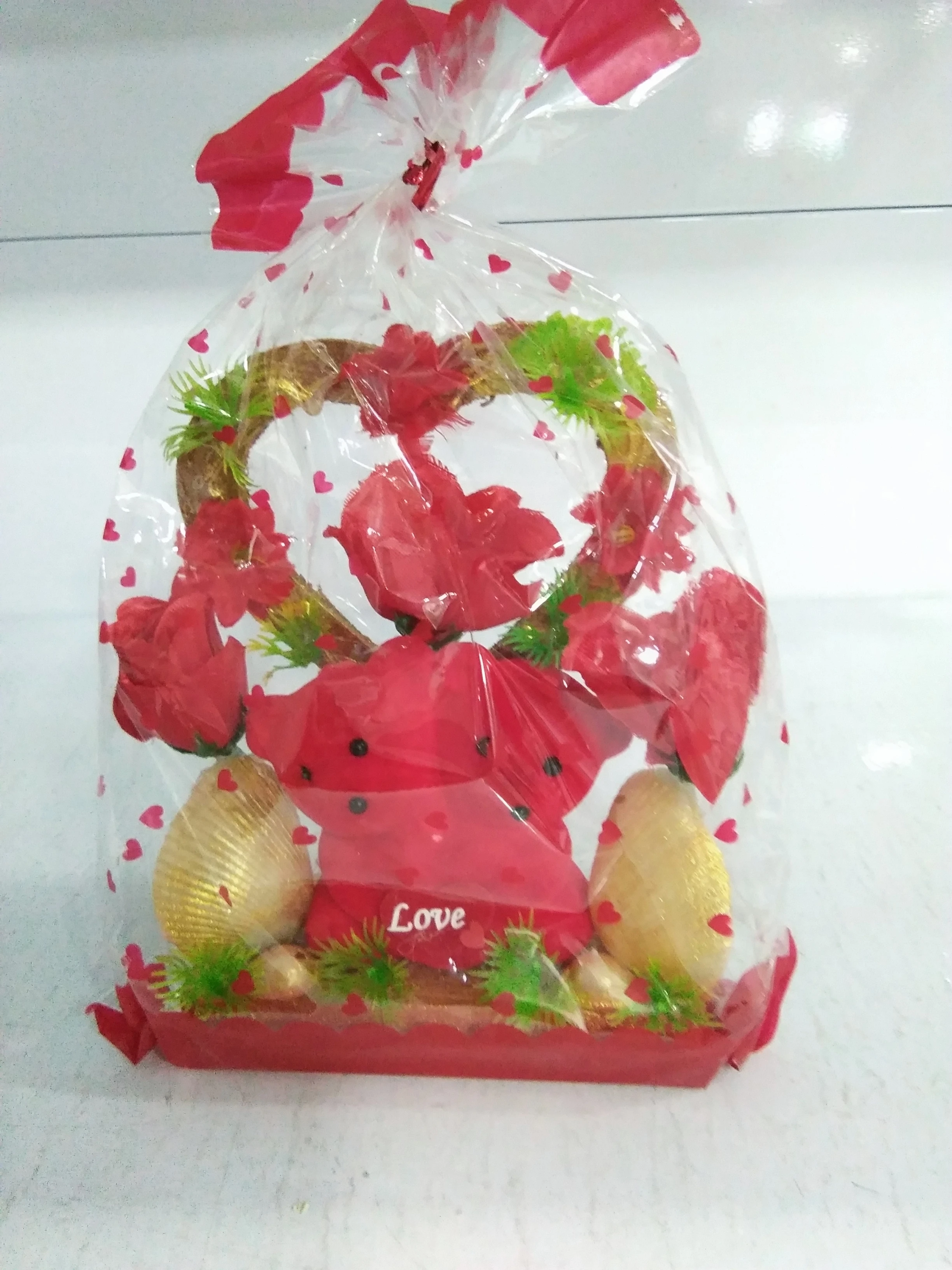 Generic Teddy Bear Couple Red Heart