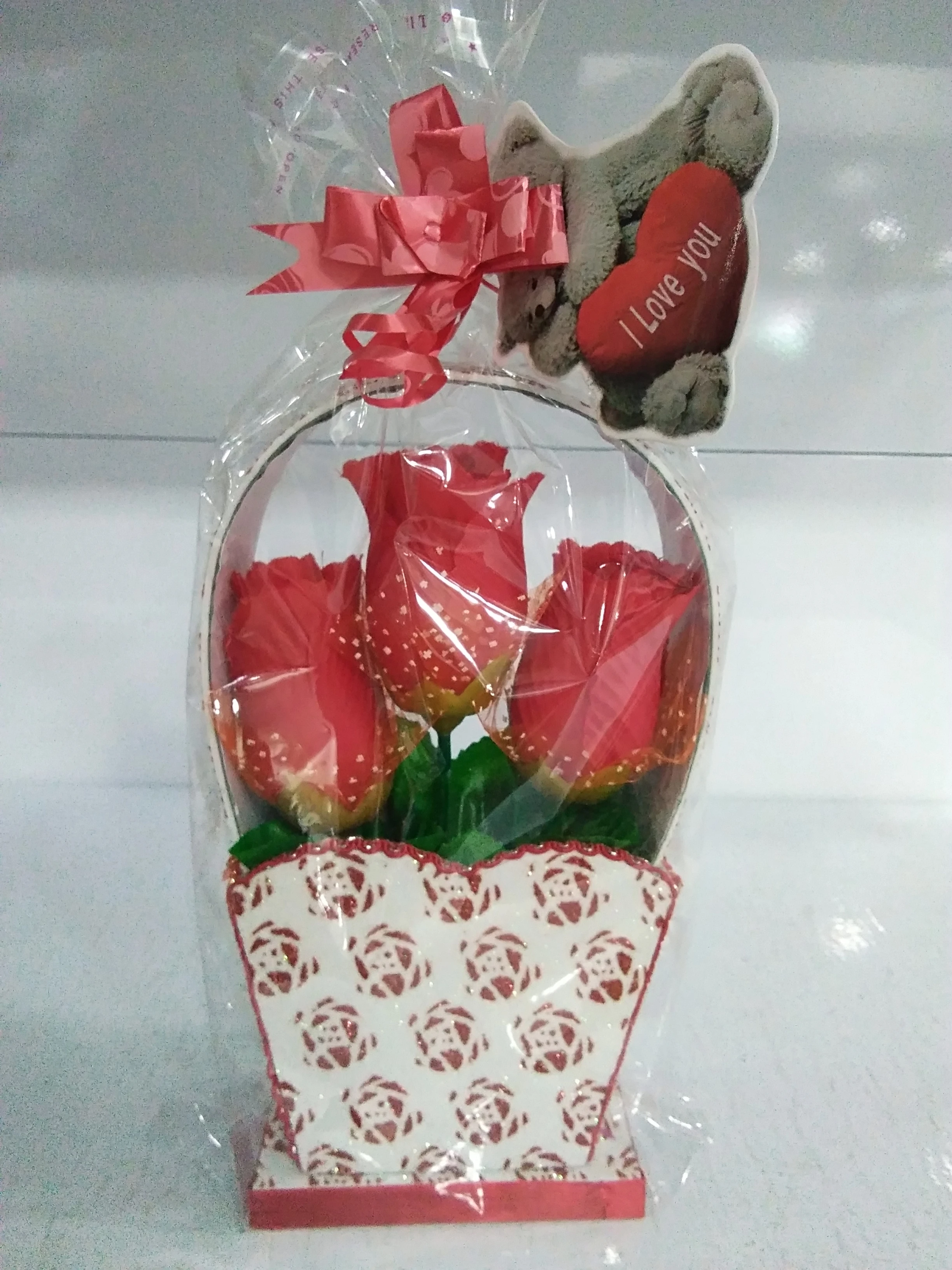 Generic Rose Flowers Basket Valentine Gift