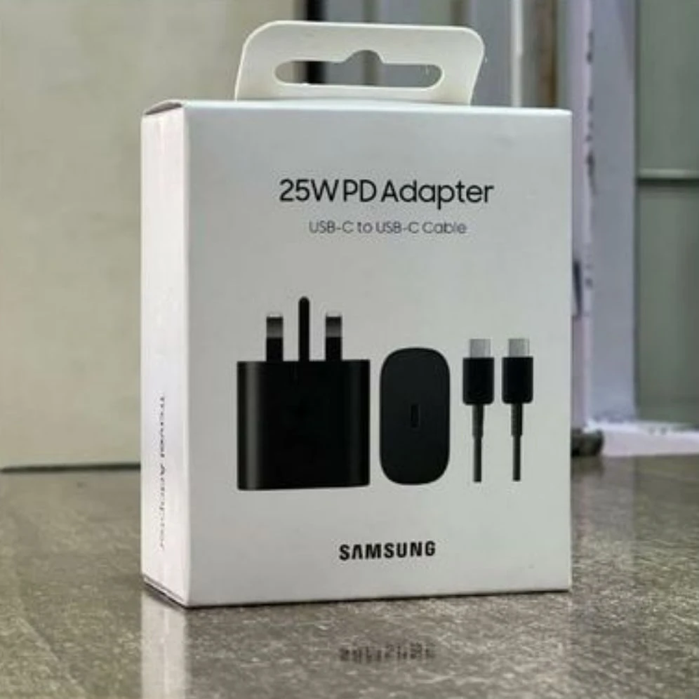 Samsung 25W PD Super Fast Charger With USB-C To C Cable - image 3