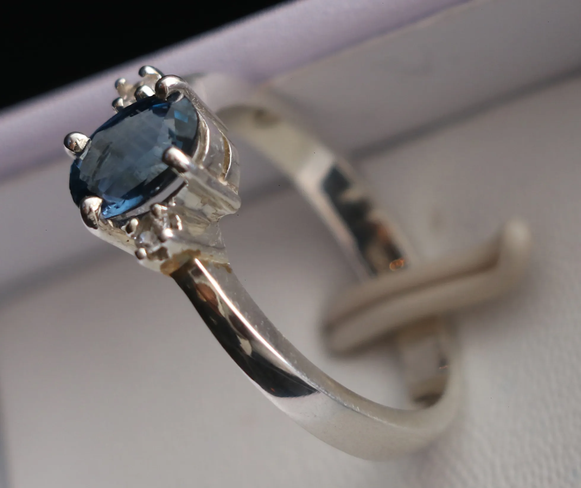 Generic Silver Ring Natural Ceylon Blue Sapphire - image 4