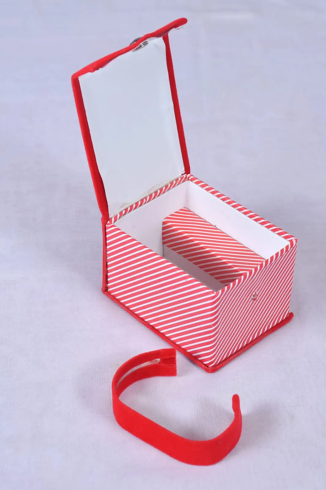 Red Fashion Watch Box Elegant Storage - image 4