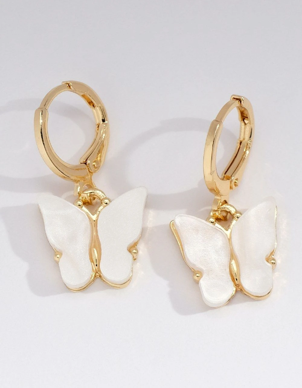 Generic Earrings Acrylic Butterfly - image 2