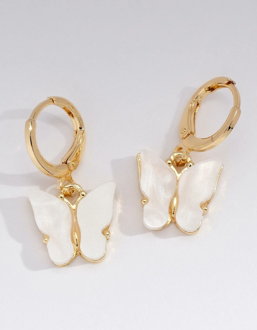 Generic Earrings Acrylic Butterfly - image 3