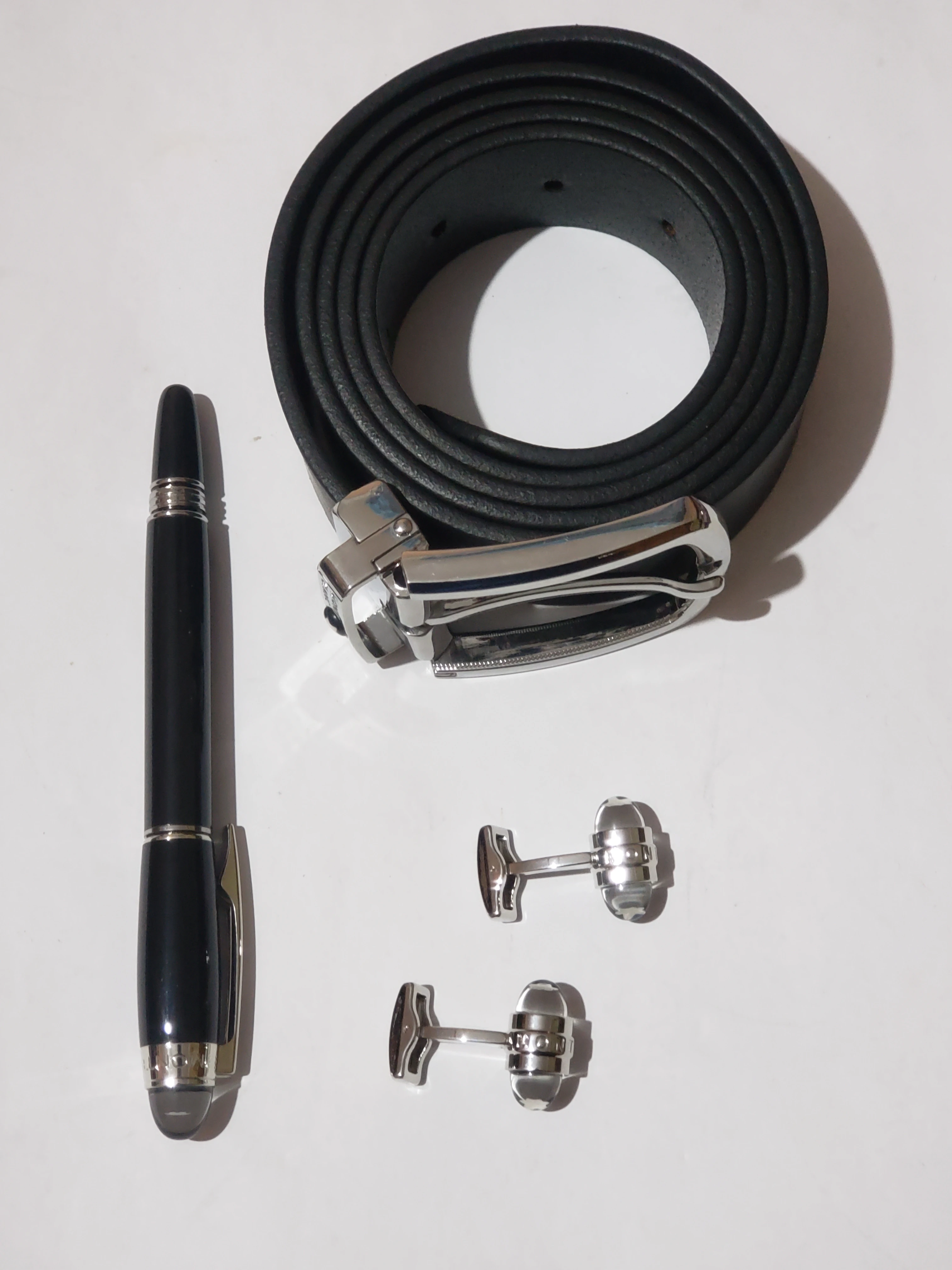 Mont Blanc Executive Collection Belt & Pen Set