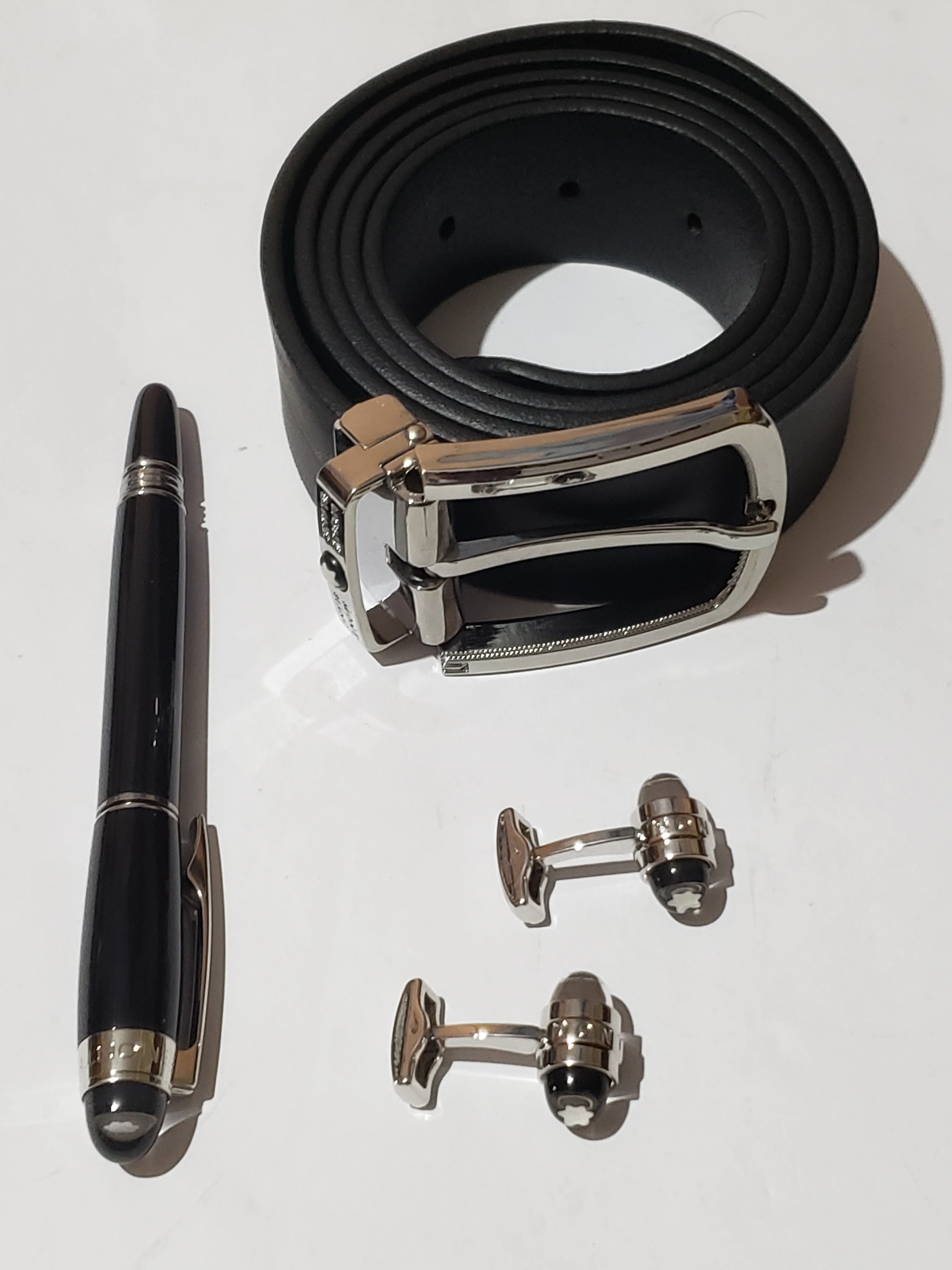 Mont Blanc Executive Collection Belt & Pen Set - image 3