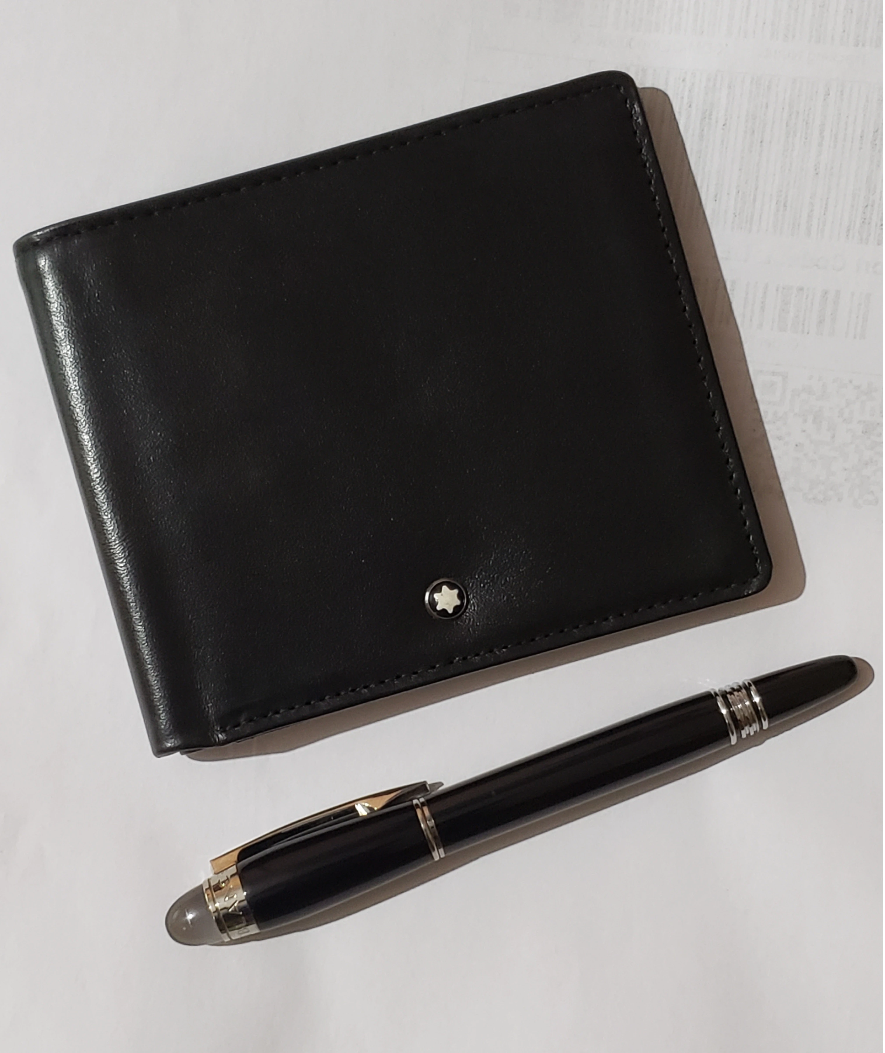 Mont Blanc Wallet & Pen Set - image 5