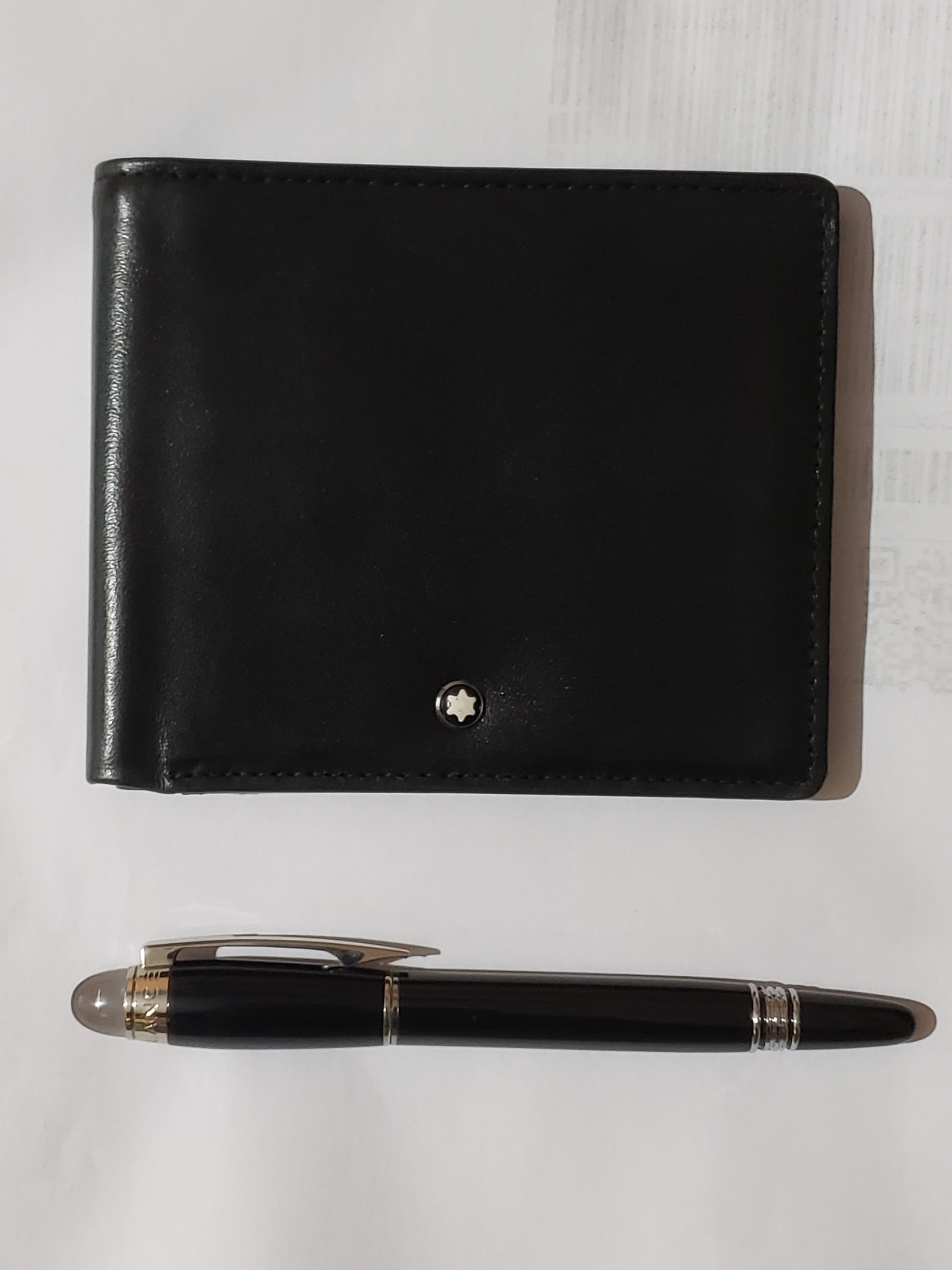 Mont Blanc Wallet & Pen Set - image 7