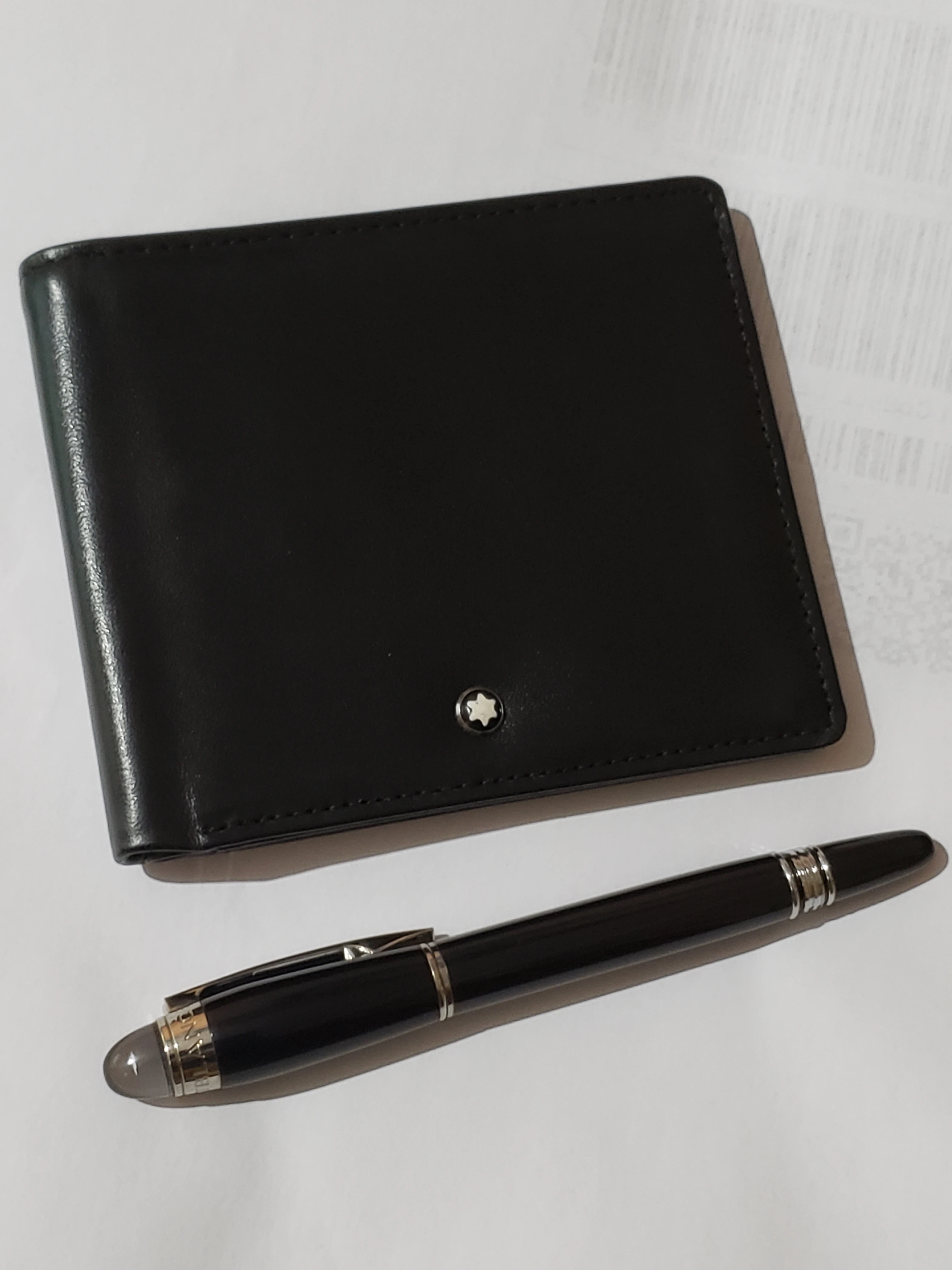 Mont Blanc Wallet & Pen Set - image 6