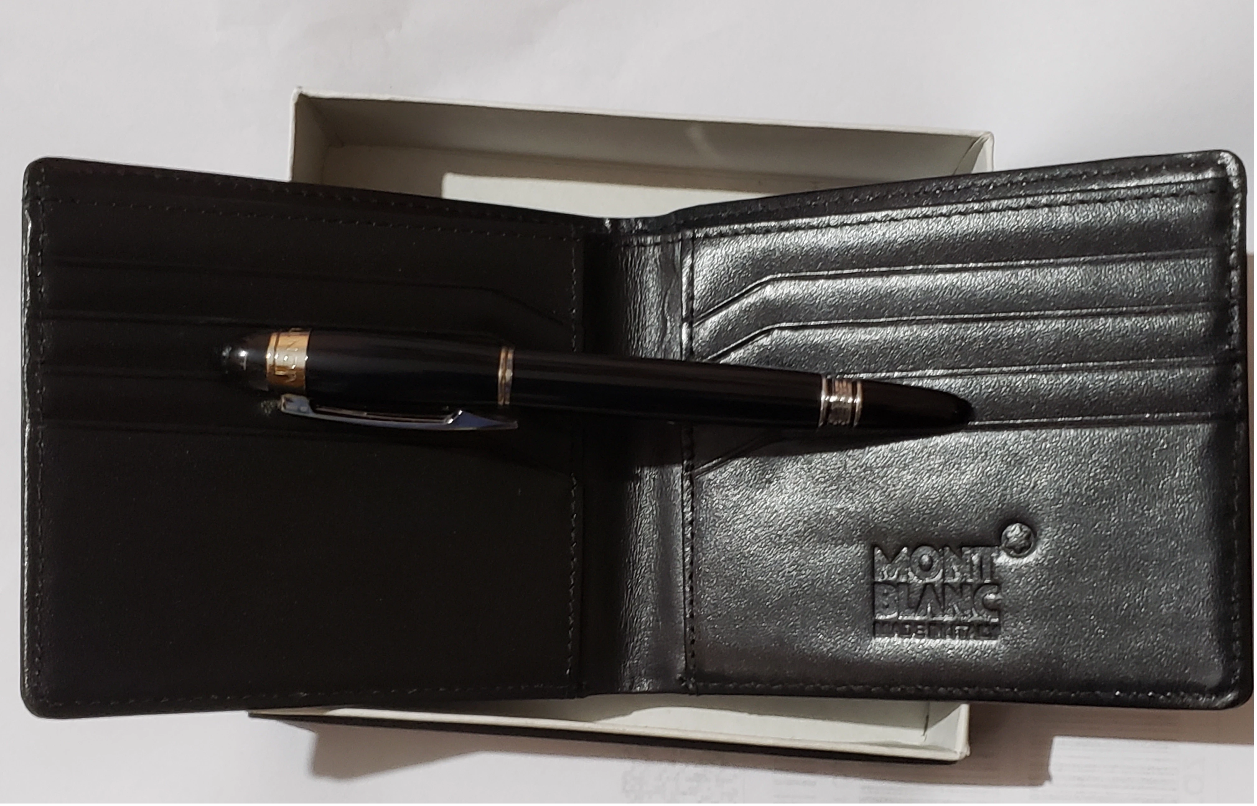 Mont Blanc Wallet & Pen Set - image 8