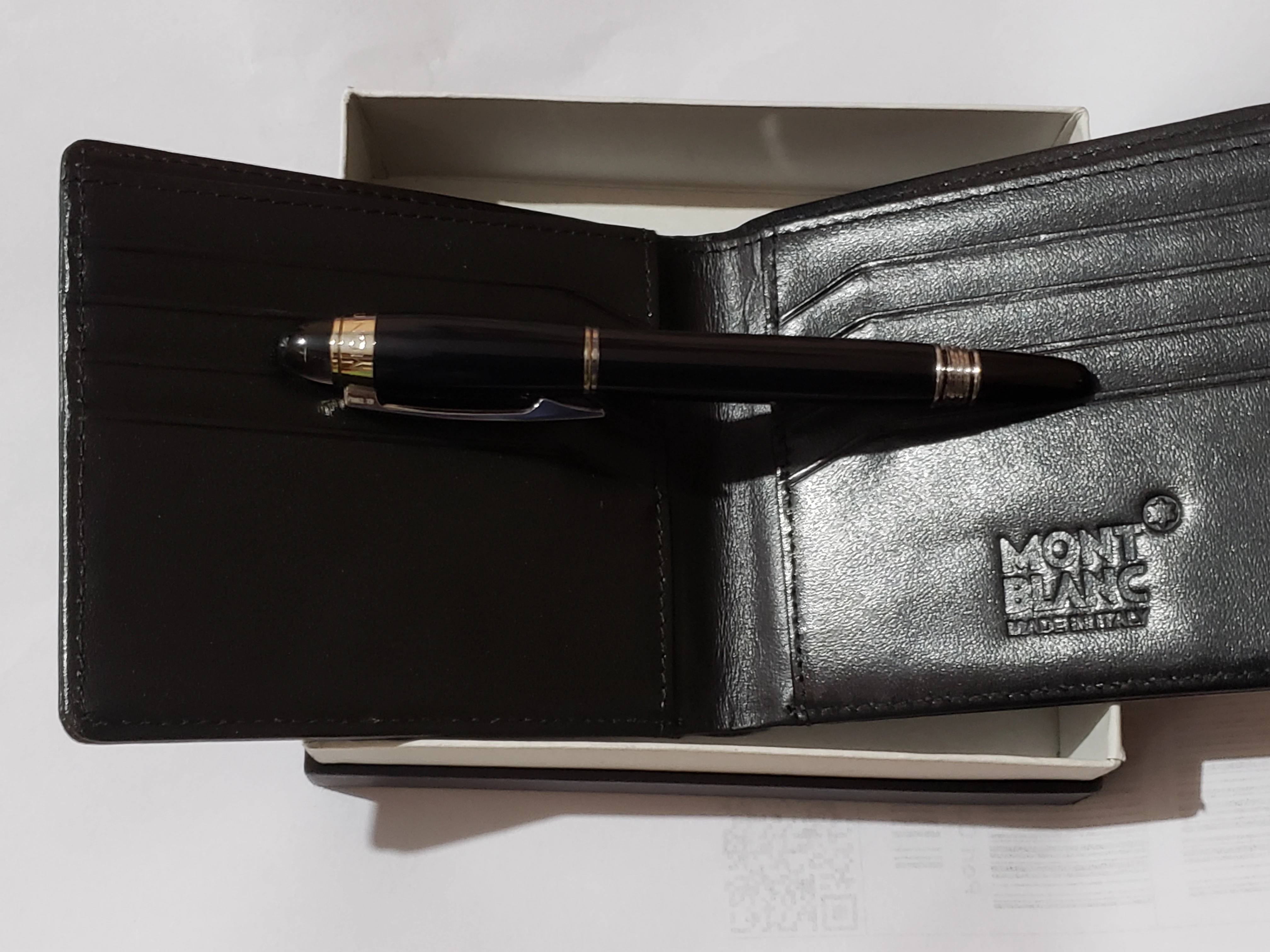 Mont Blanc Wallet & Pen Set - image 9