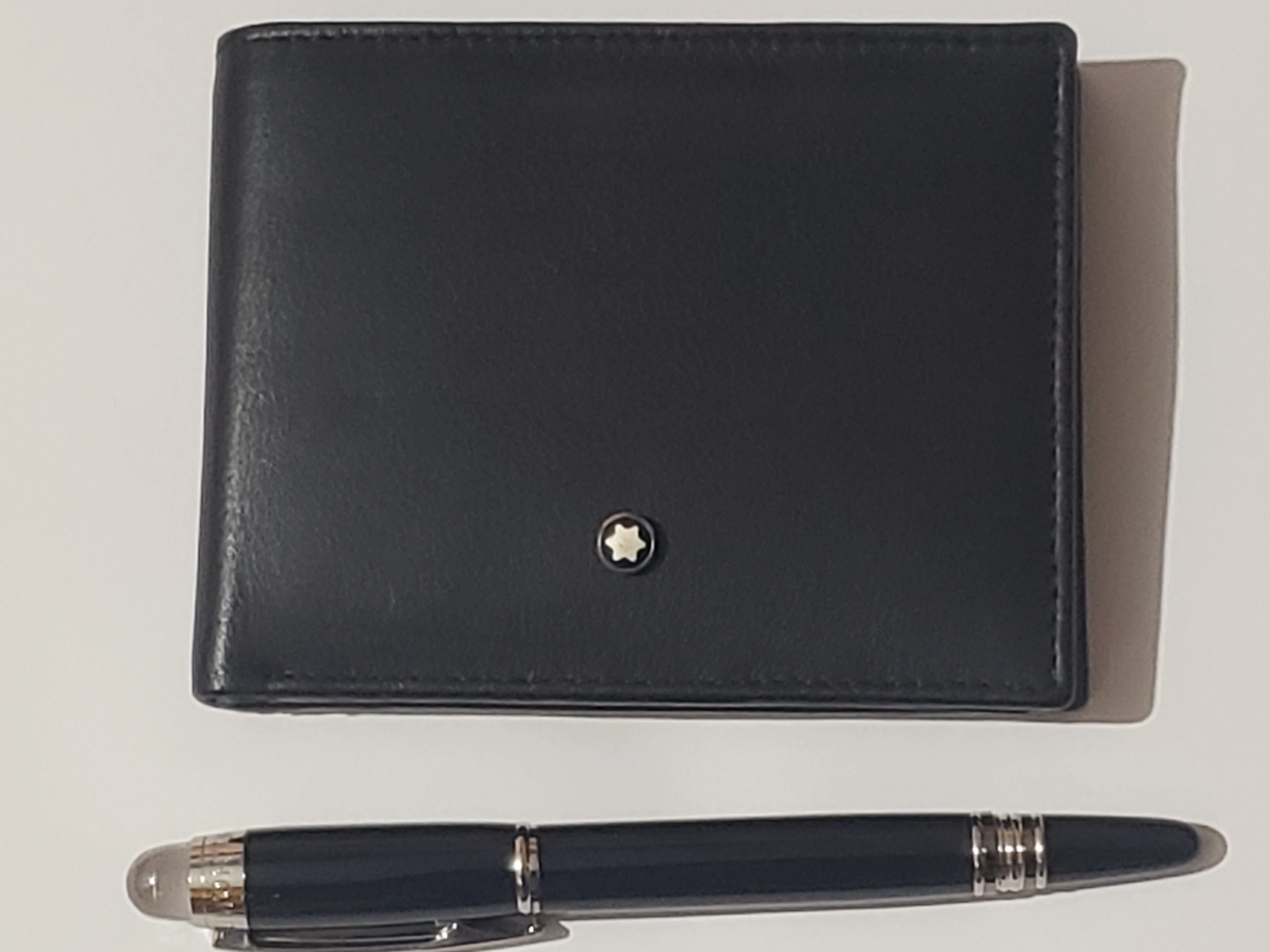Mont Blanc Wallet & Pen Set - image 13