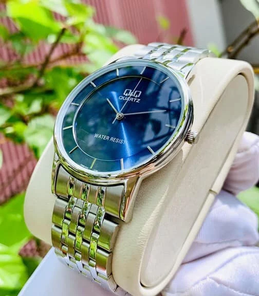 Q&Q QA56J202Y Analog Blue Dial Men's Watch - image 3