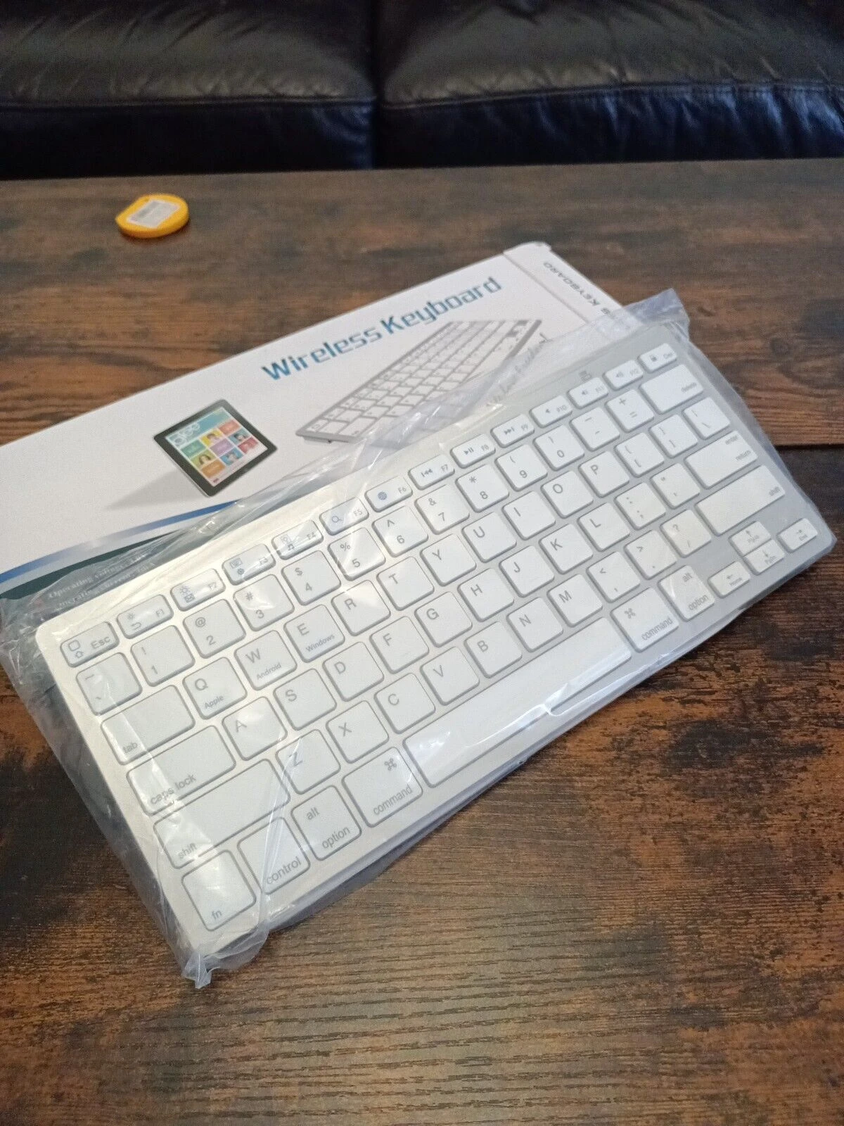 Generic BK3001BA Bluetooth Wireless Ultra Slim Portable Keyboard - image 1