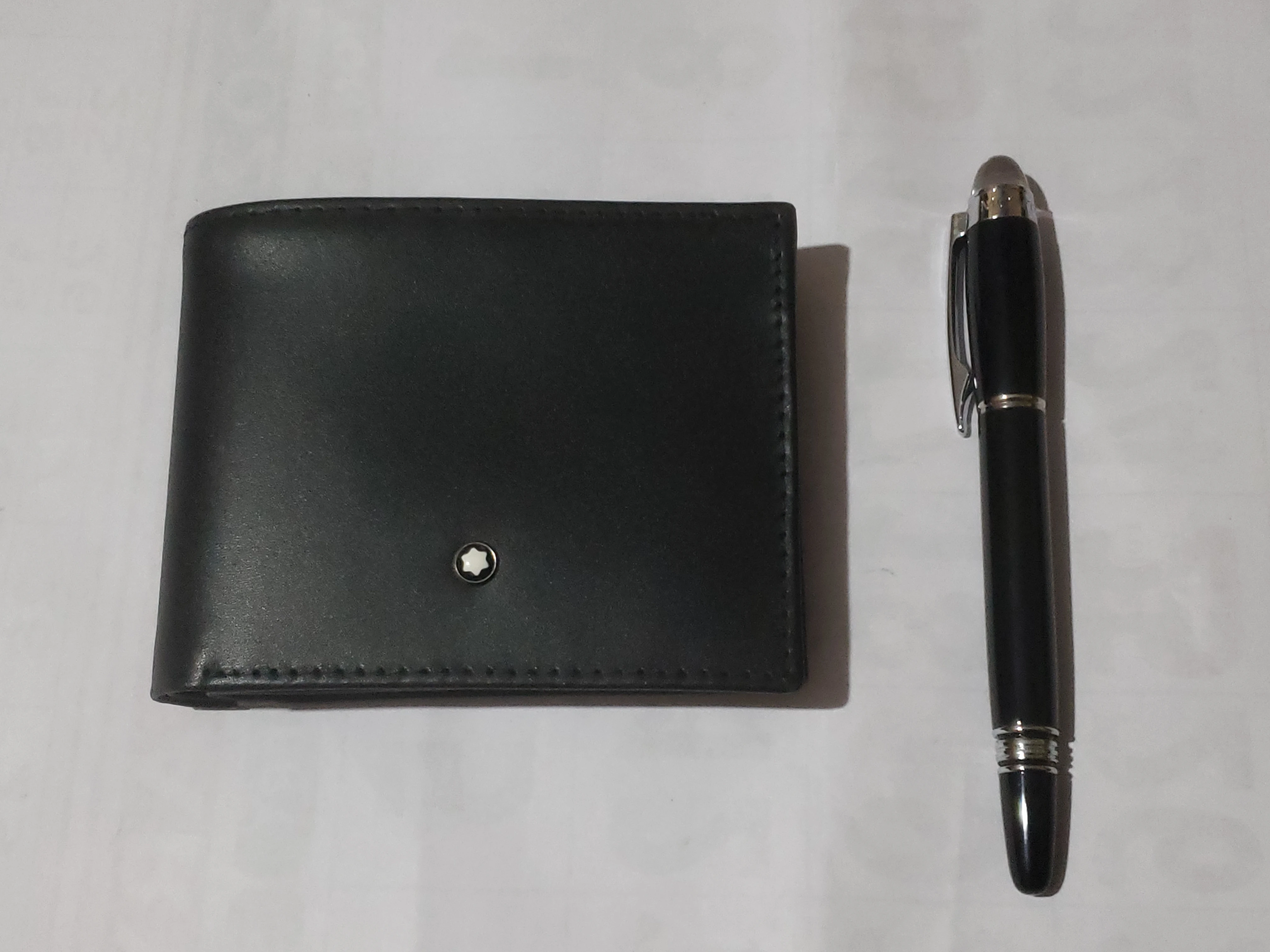 Mont Blanc Wallet and Pen Genuine Leather Set - image 2