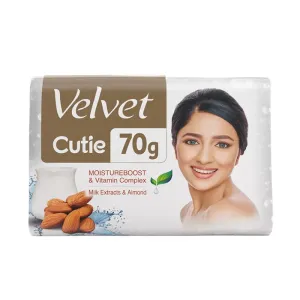 Velvet Soap Milk Extract & Almonds 70G 