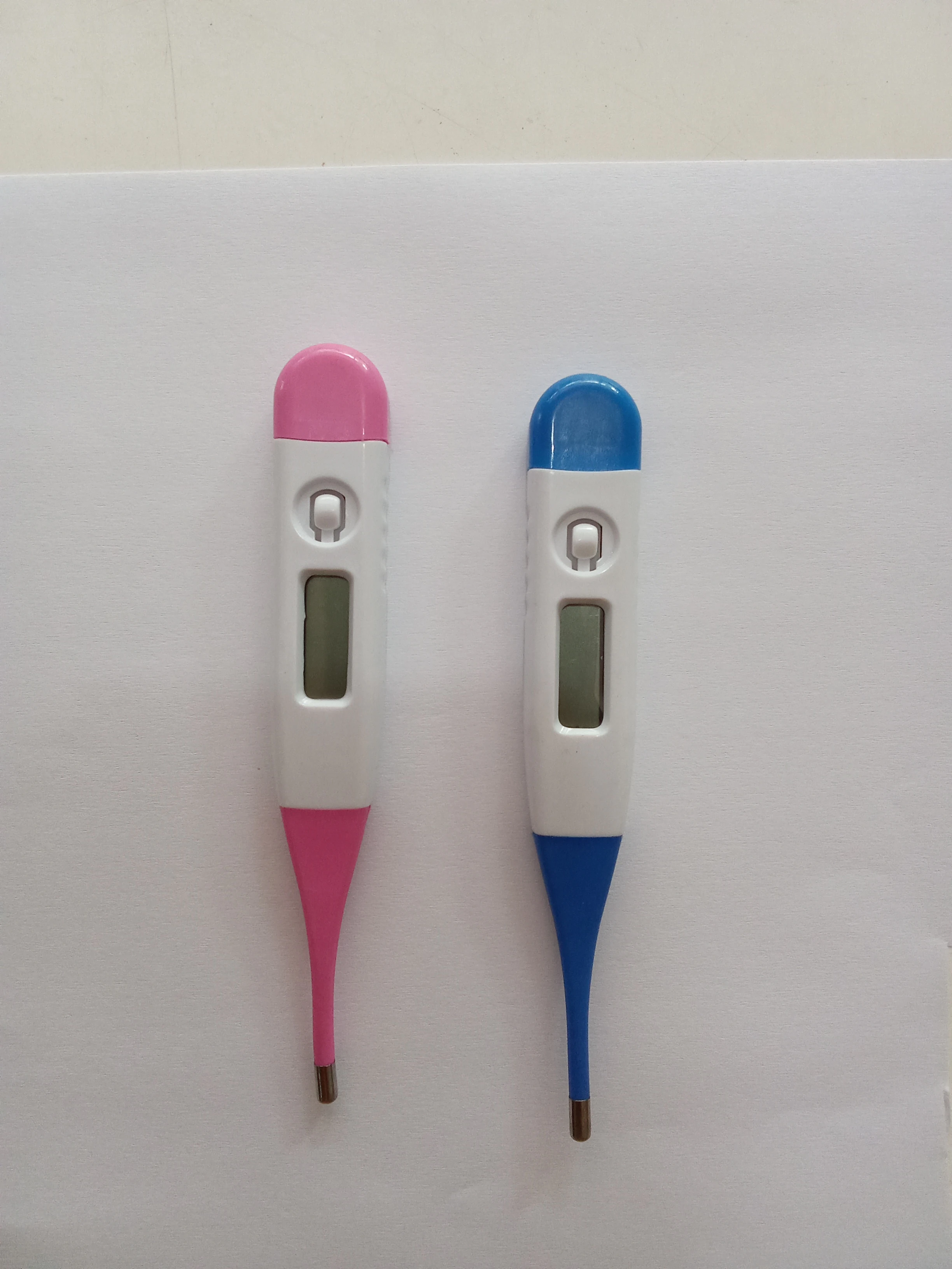 Digital Thermometer - image 1