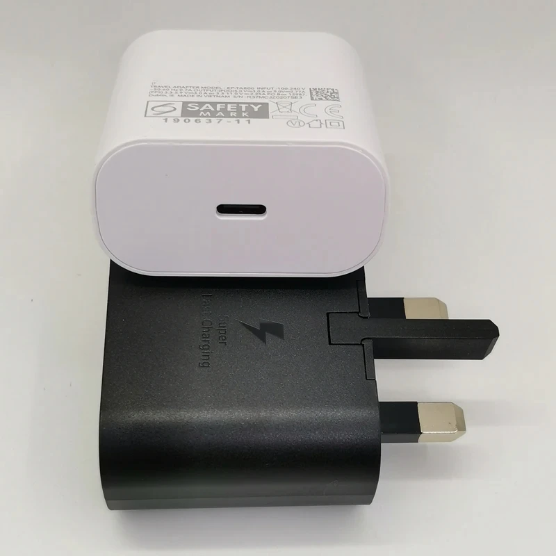 Samsung 25W PD Type-C Fast Charger UK Plug Adapter - image 3