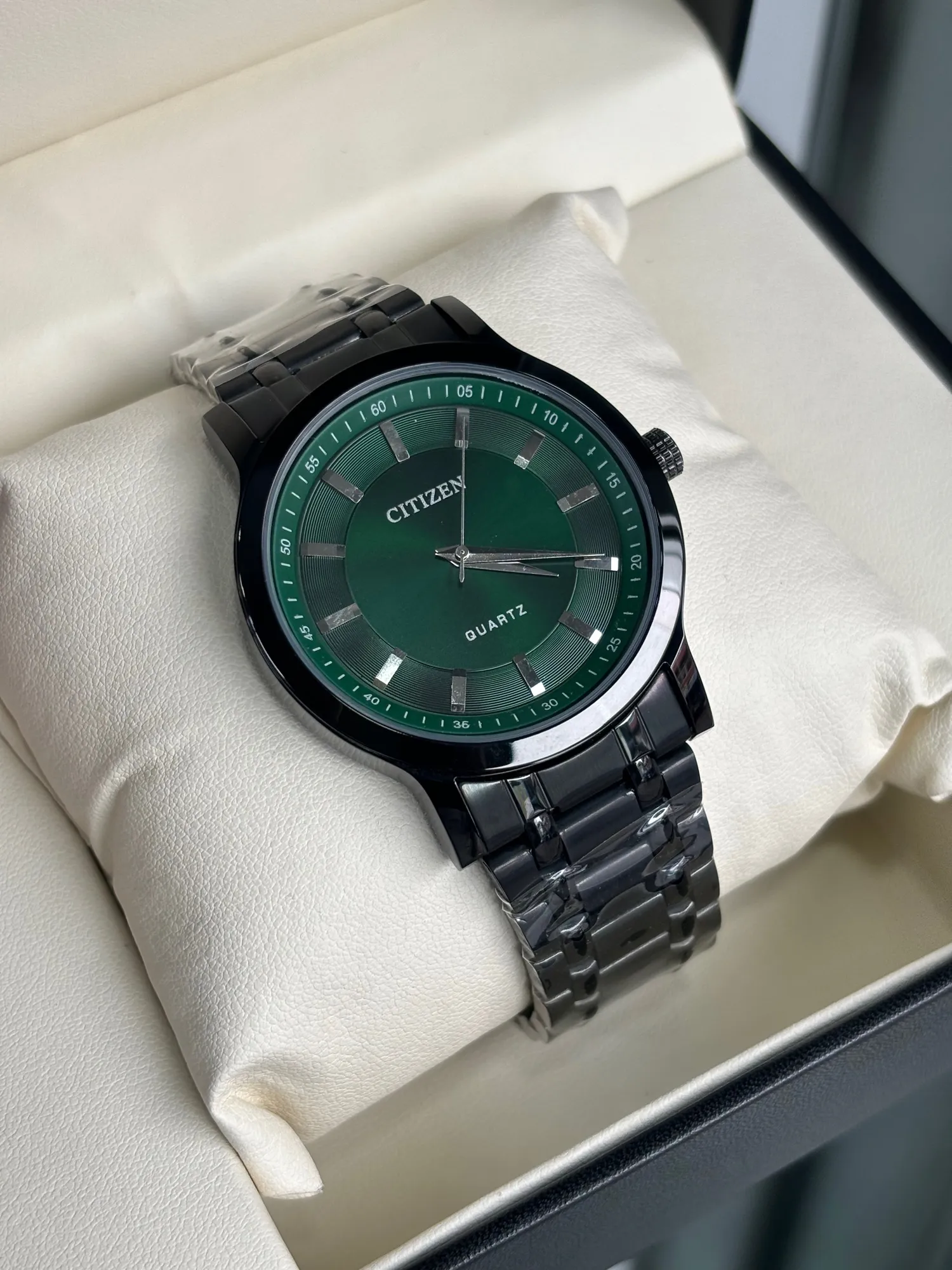 Black New Simple Green Face Mens Wrist Black Strap Watch