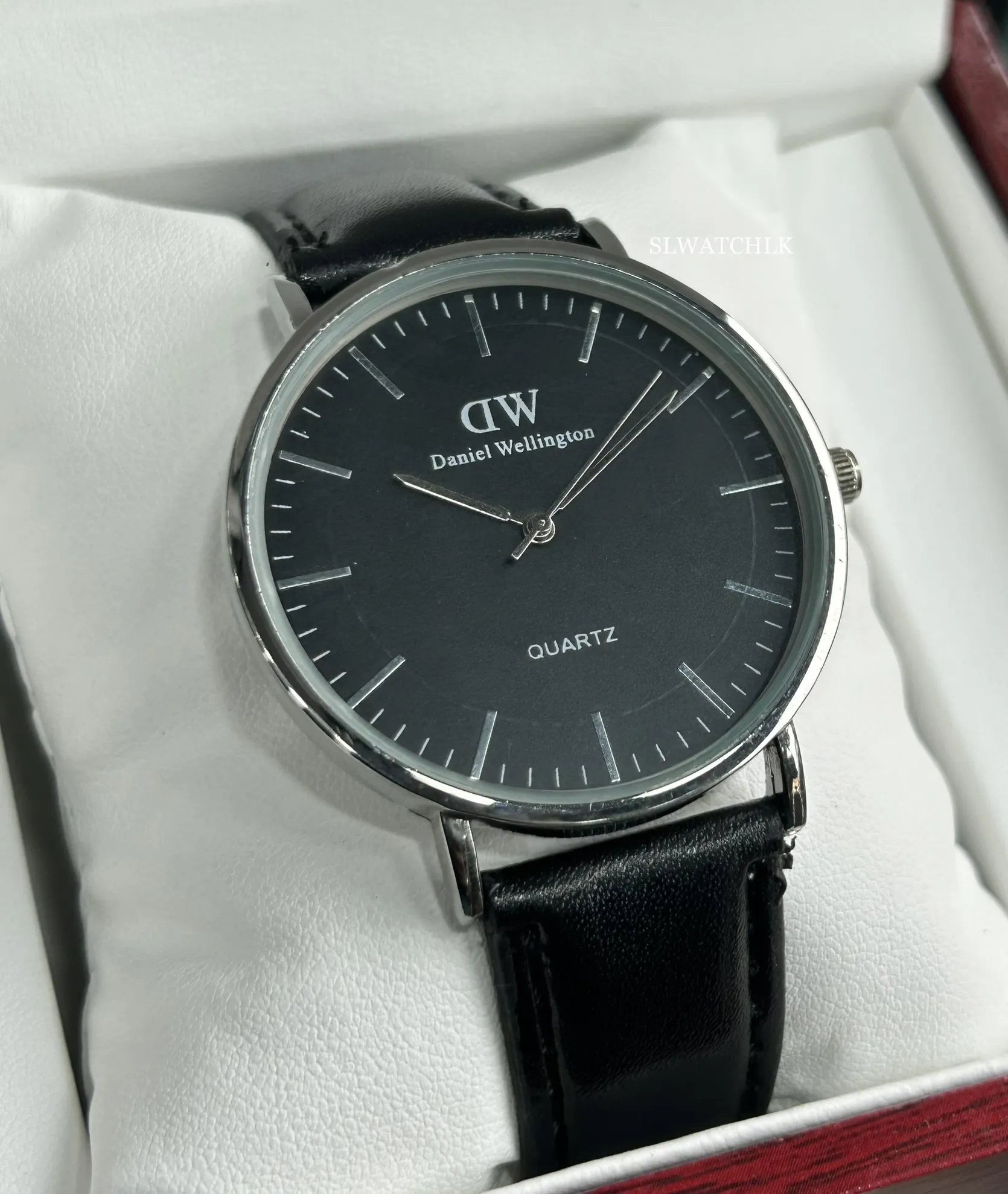 Black Simple Design Men Casual Fashion Boys Watch