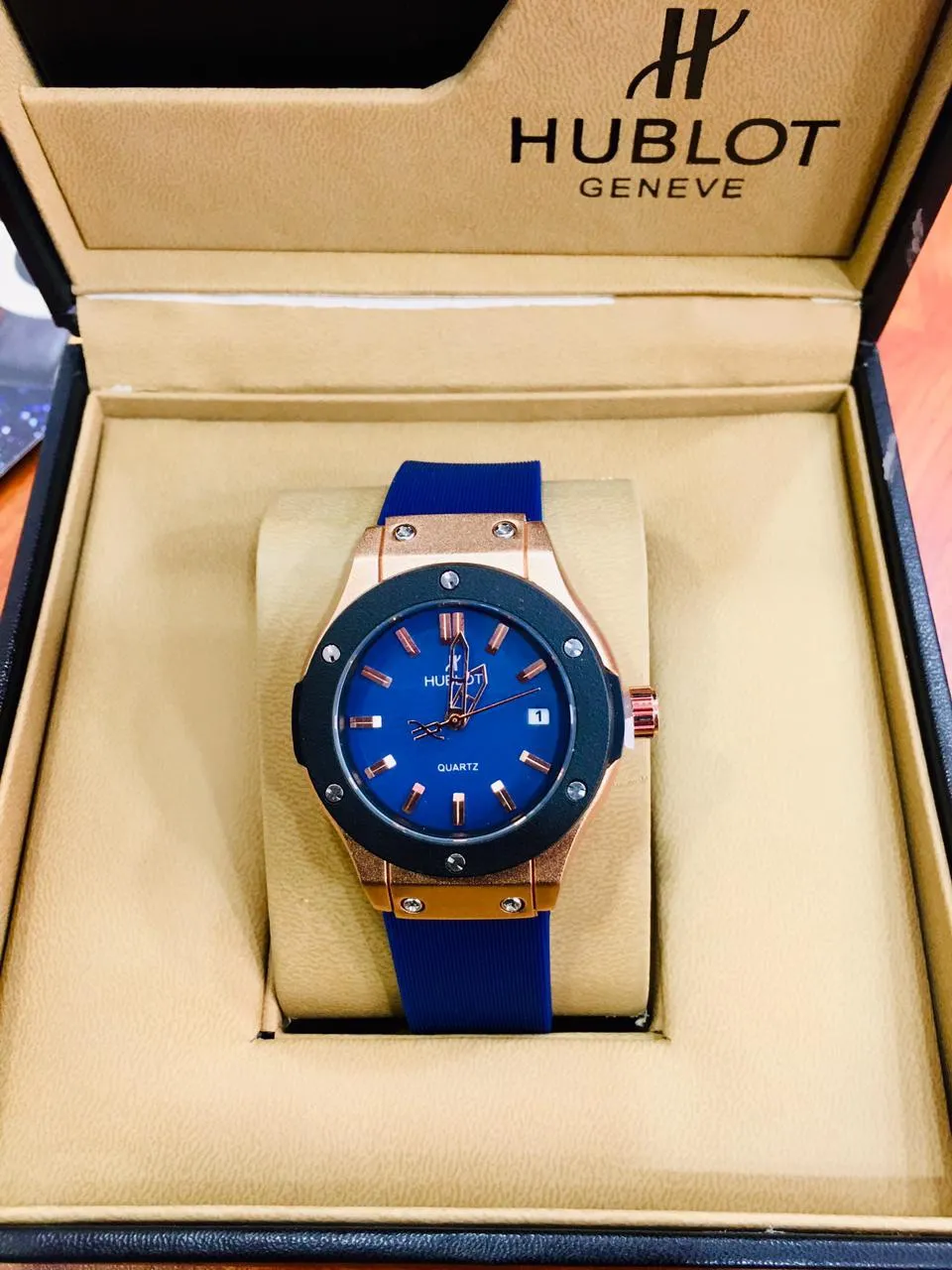 BLUE Women girls Casual fashion Business Wristwatch