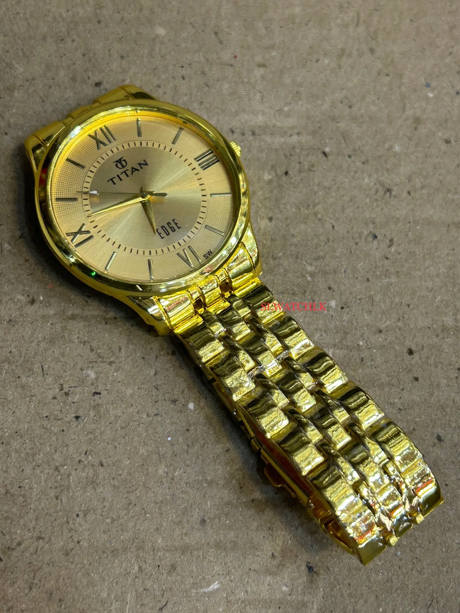 Gold Mens Casual New Fashion Watch Boys (06 Months Battery