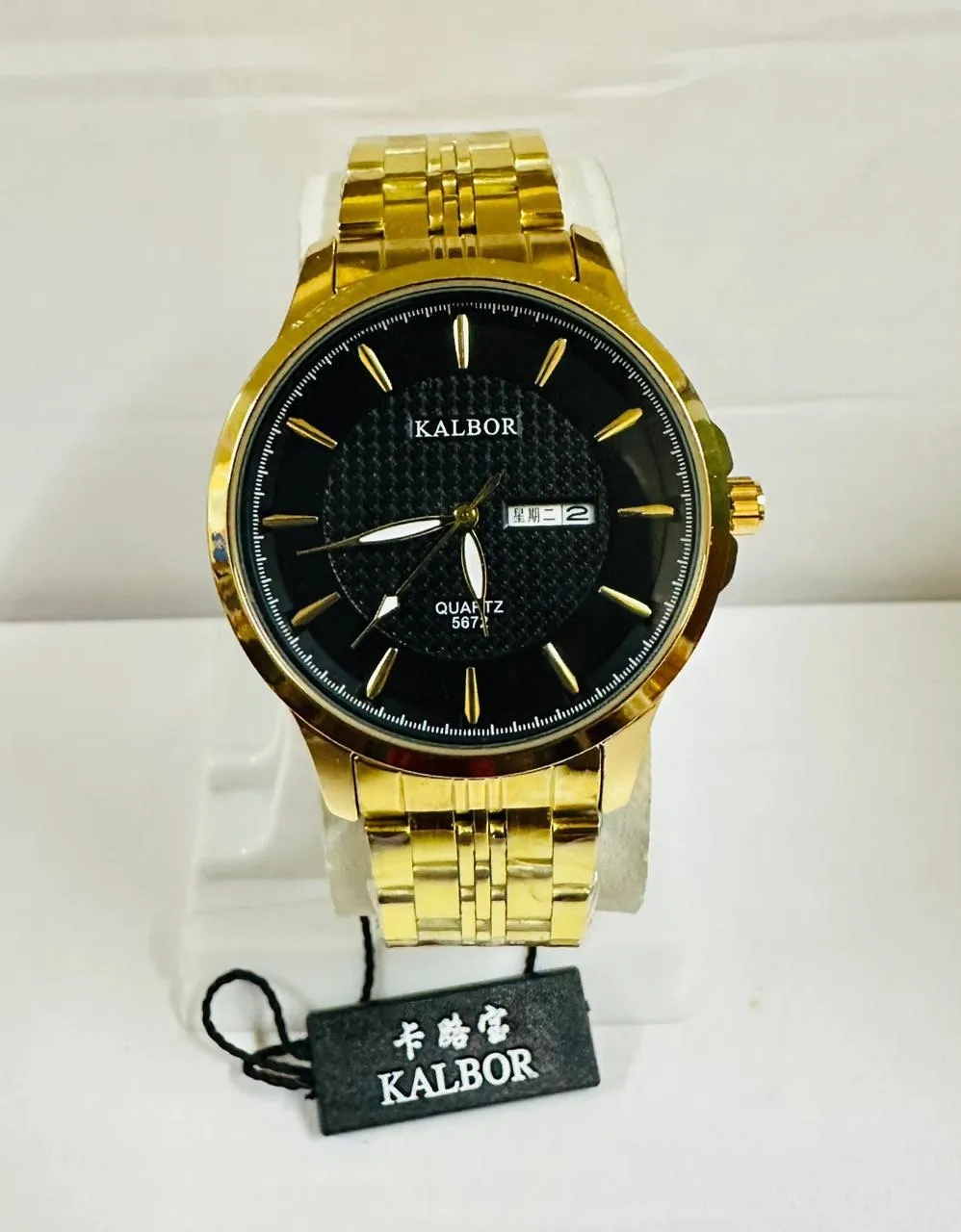 gold Mens Casual Wristwatch