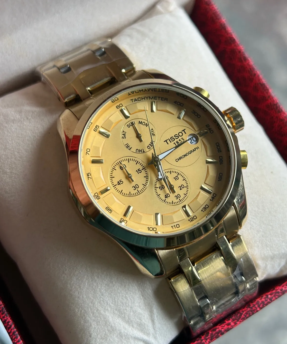 Gold New Mens Casual Watch
