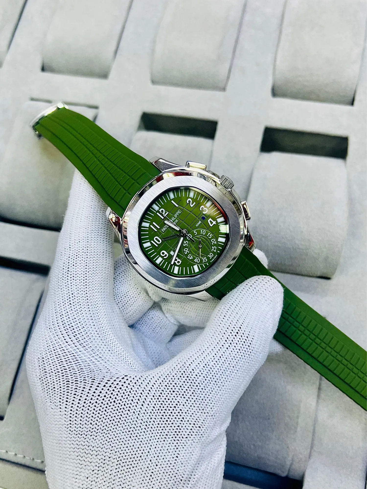 Green New Mens Boys Casual Watch