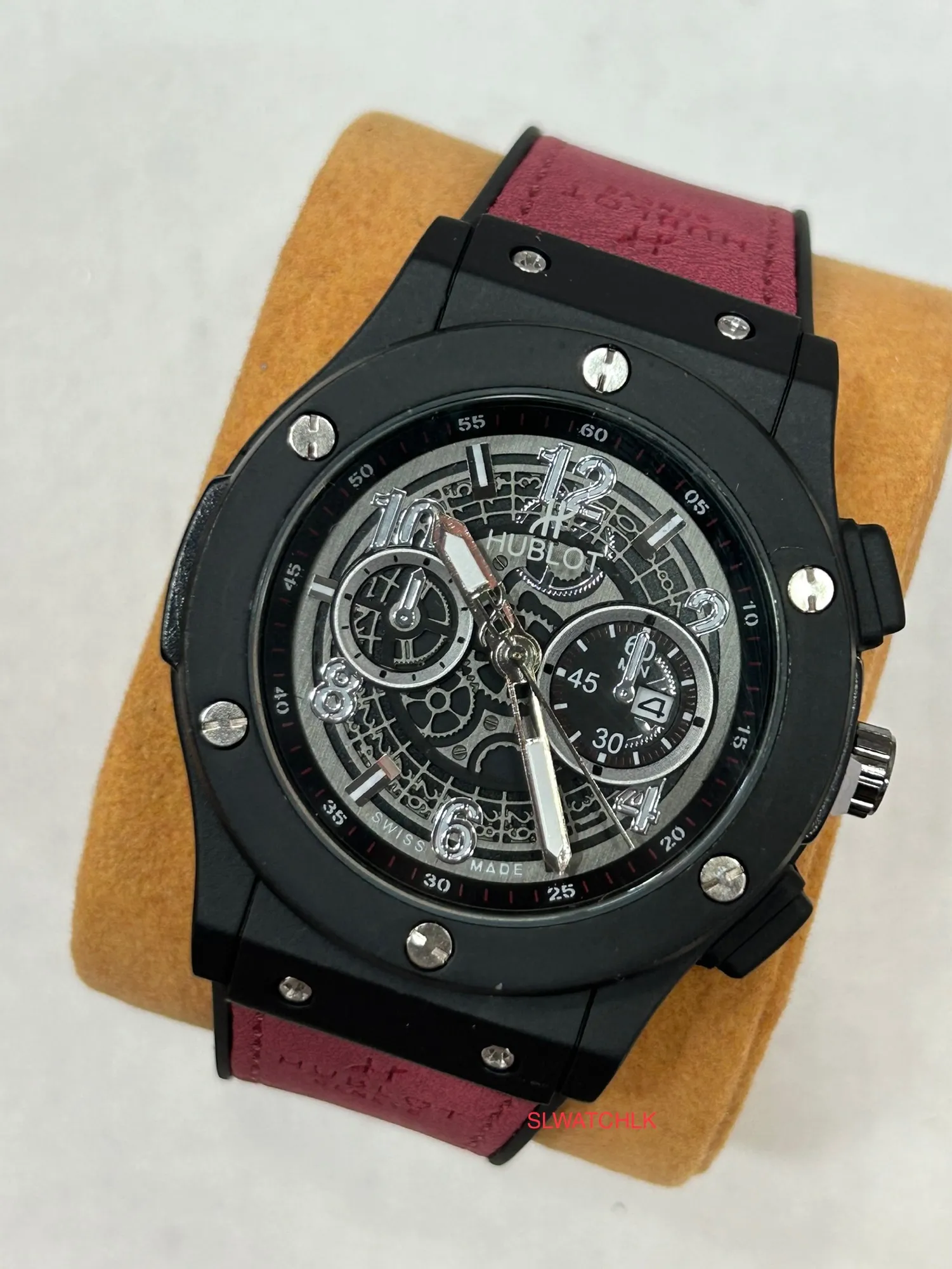 Red Men Casual Fashion red Watch