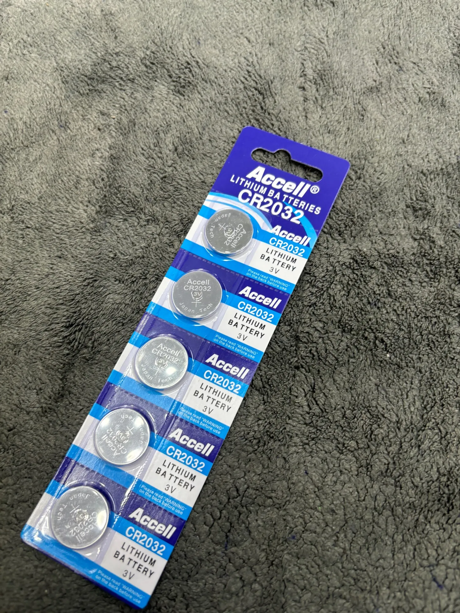 Silver 5 PCS Accell 2032  LITHIUM BATTERY 3 V