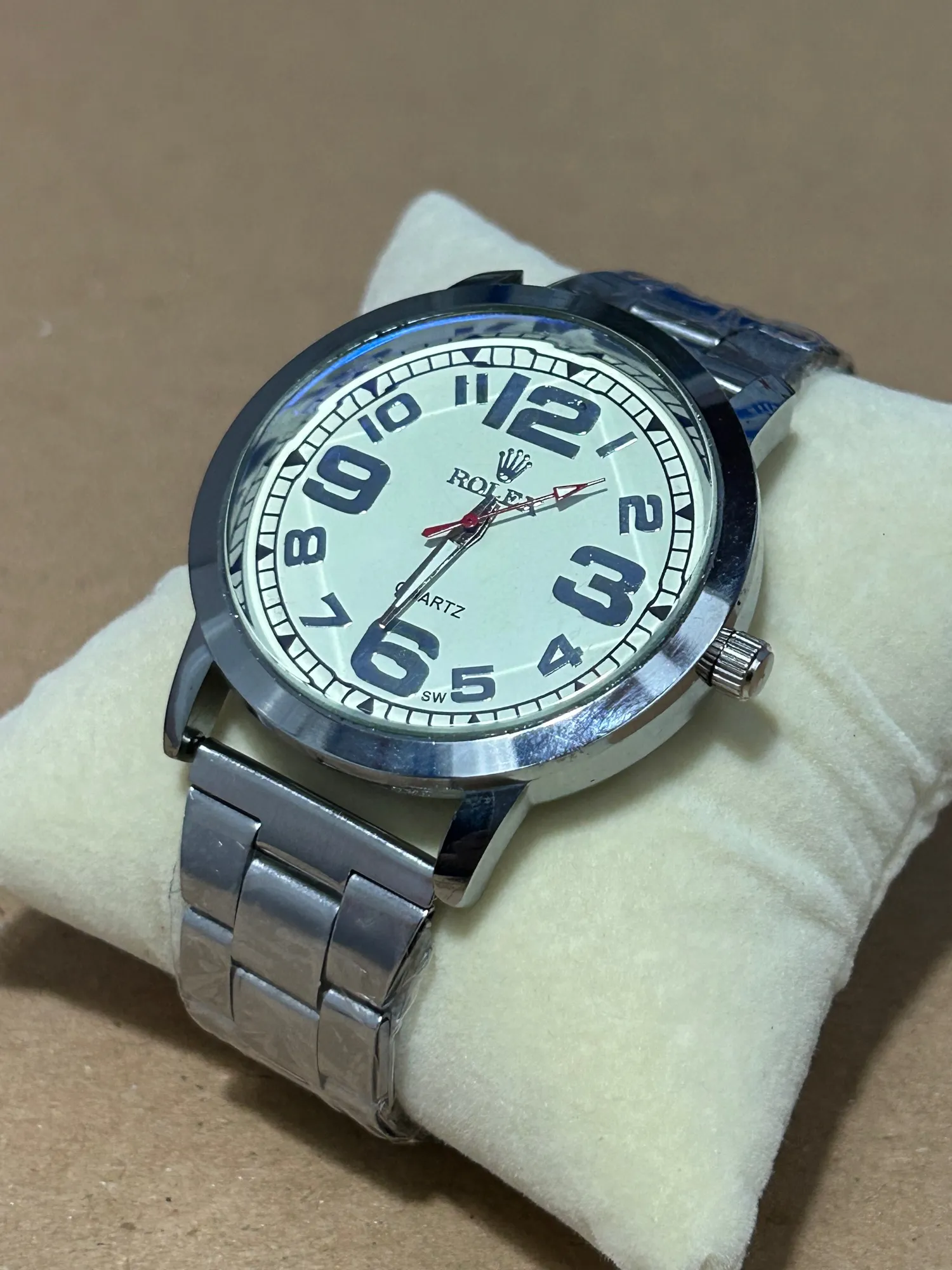 Silver Fashion Watch for Mens Luxury Business Quartz Wristwa