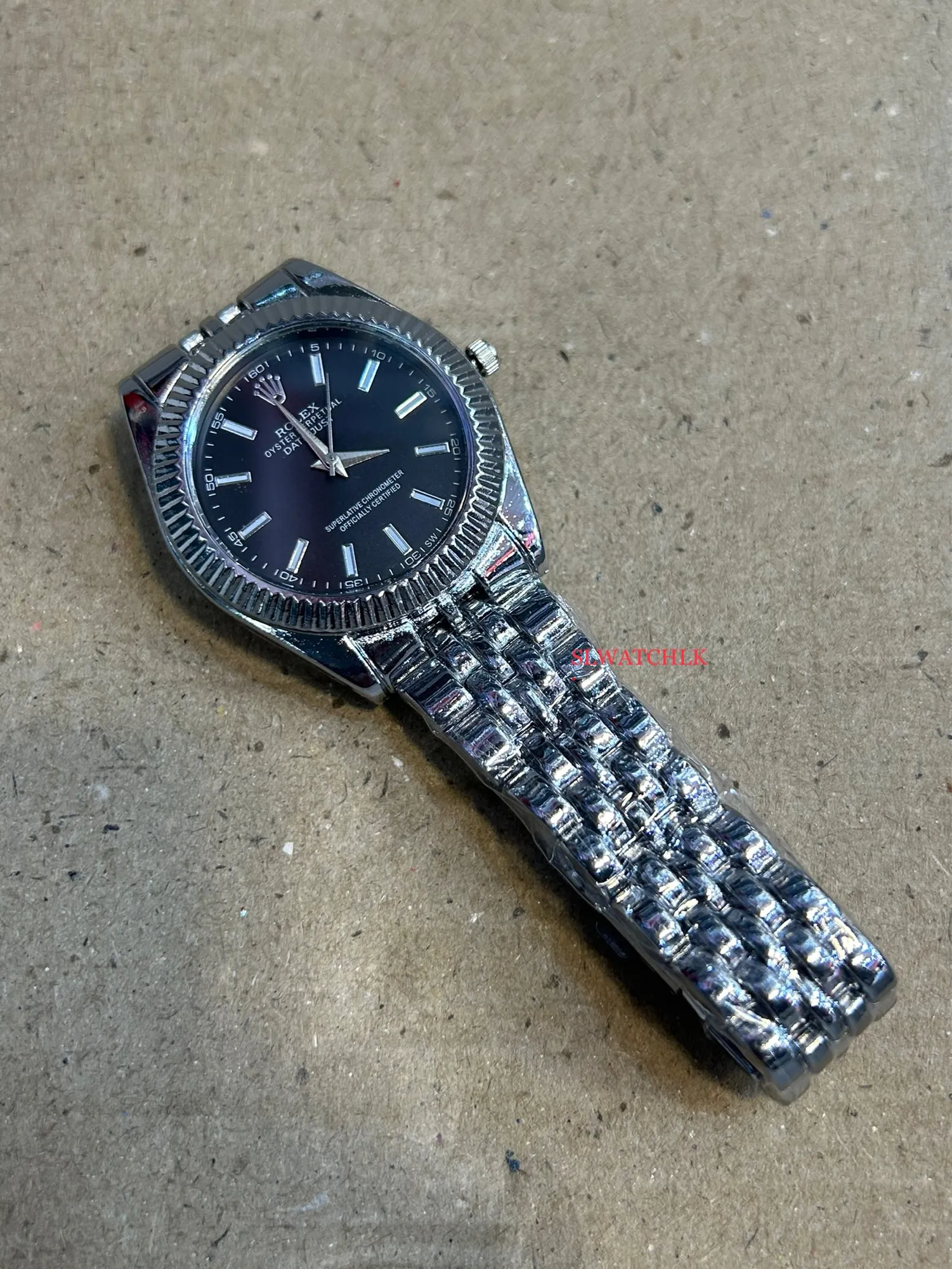 Silver Mens Casual Rolex Brand Watch (06 Months Battery War