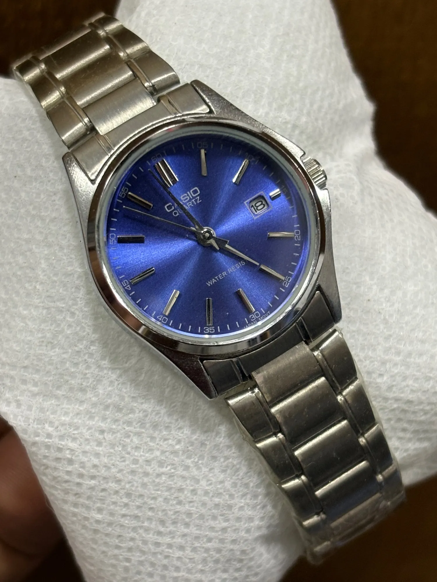 Silver Womens Ladies Casual Wrist Watch