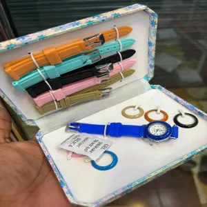 color 6 COLORS  STRAPS WATCH LADIES