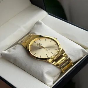 Gold Mens And Boys Casual Fashion New Simple Gold Watch