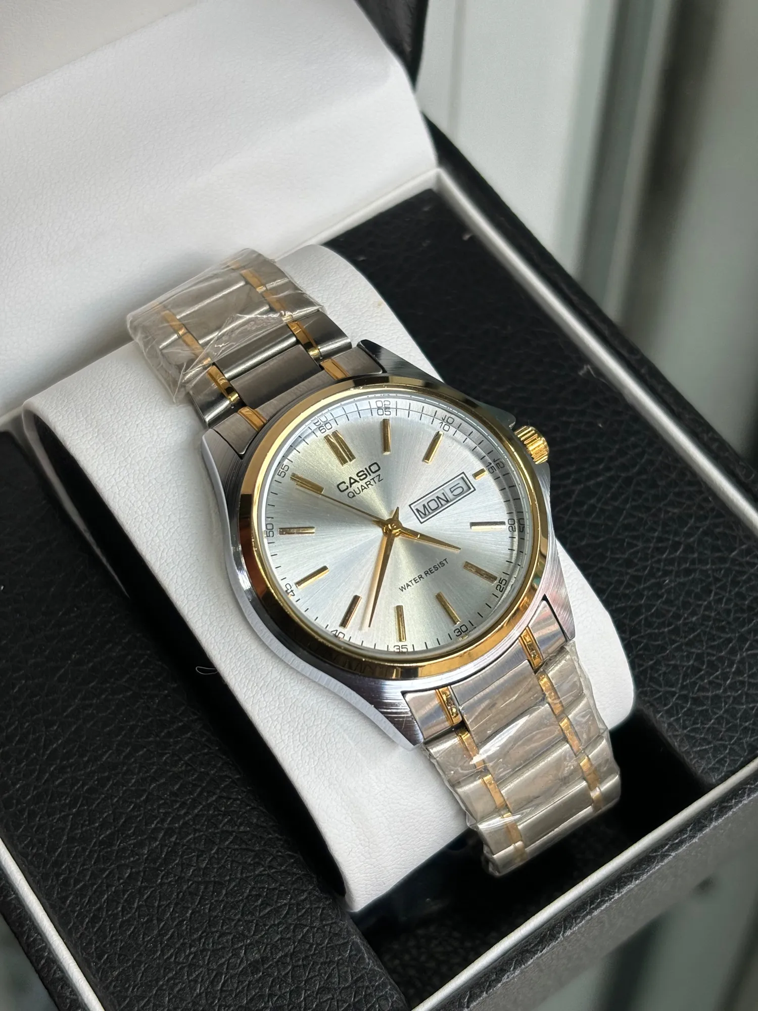 Two Tone Mens And Boys Casual Two Tone Watch