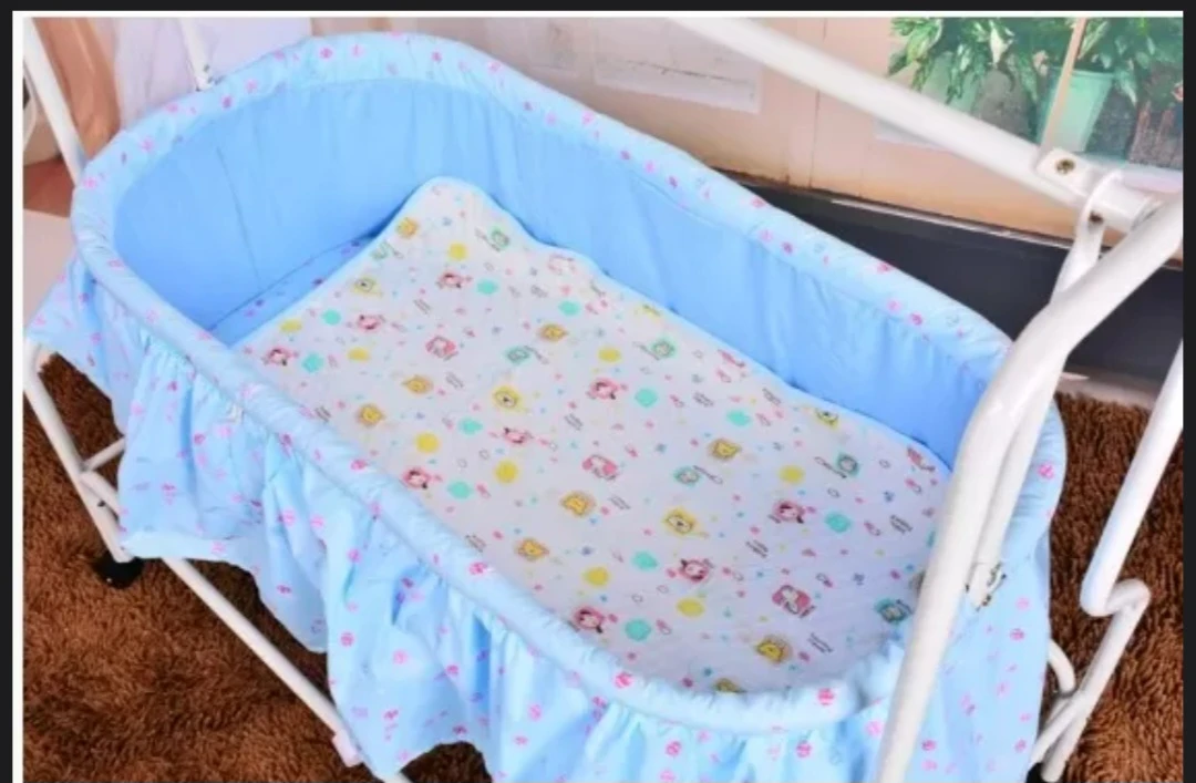 Baby Cot Folding Swing Roller With Mosquito Net (HC207)- - image 4