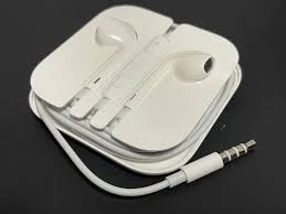3.5mm stereo wired earphone Built-In Microphone - image 4
