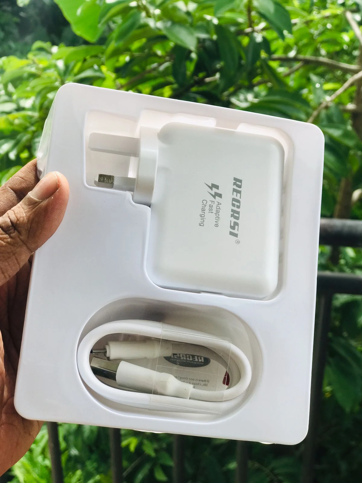 Recrsi Fast Charger Micro USB Cable with 4x USB Port
