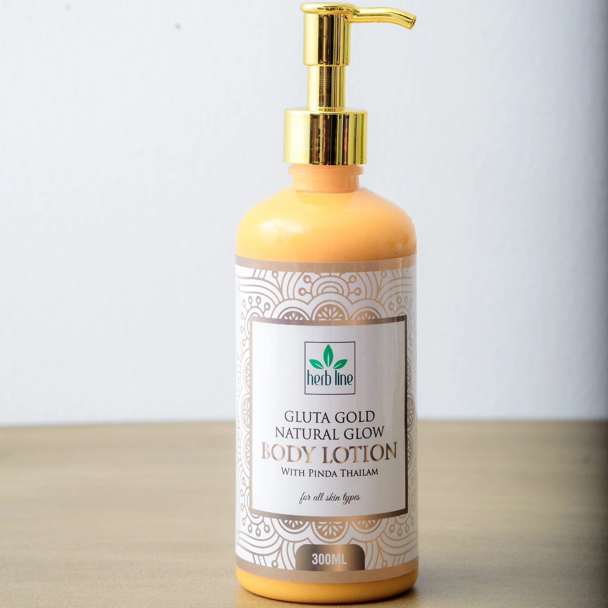 Herb Line Gluta Gold Natural Glow Body Lotion