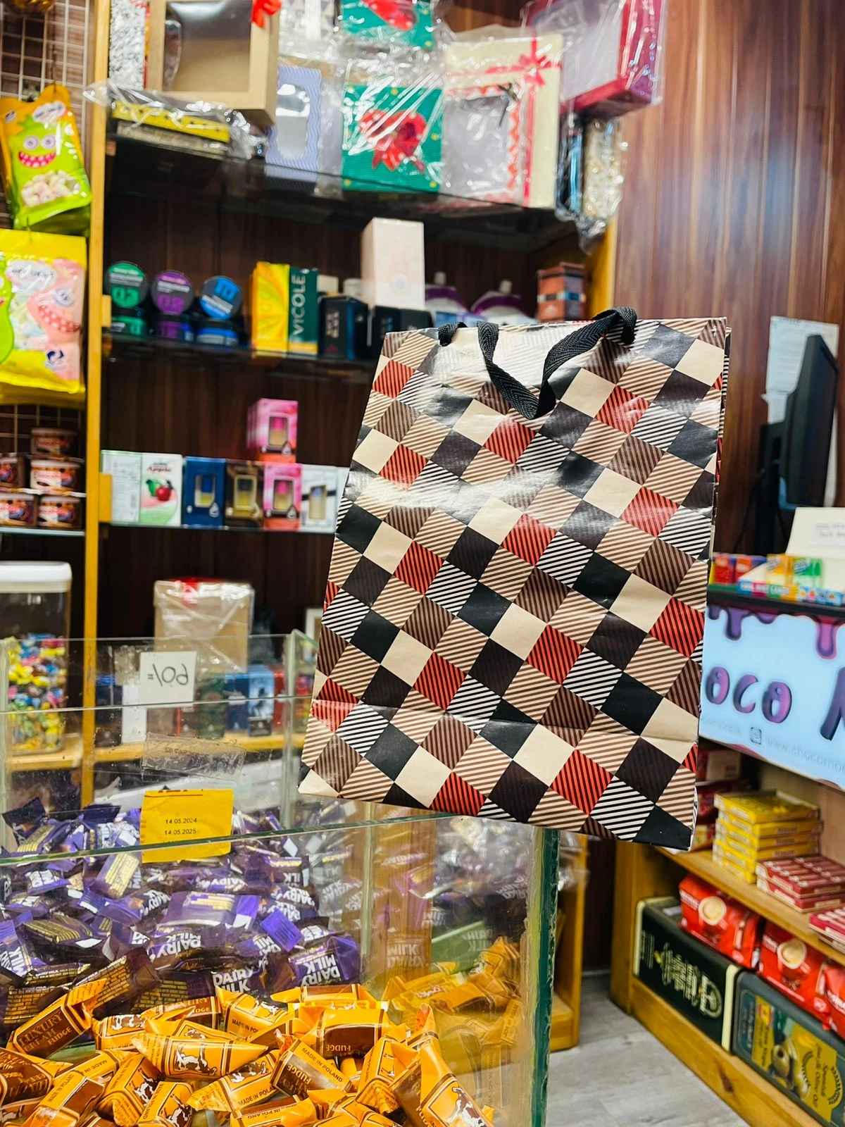 Generic Classical Chocolate Gift Bag - image 2