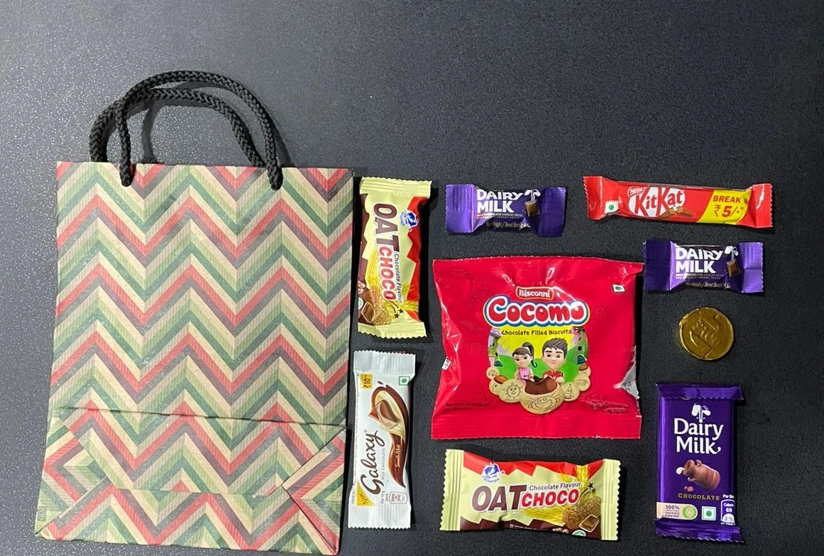 Generic Gift Bag Classical Chocolate Assortment - image 2