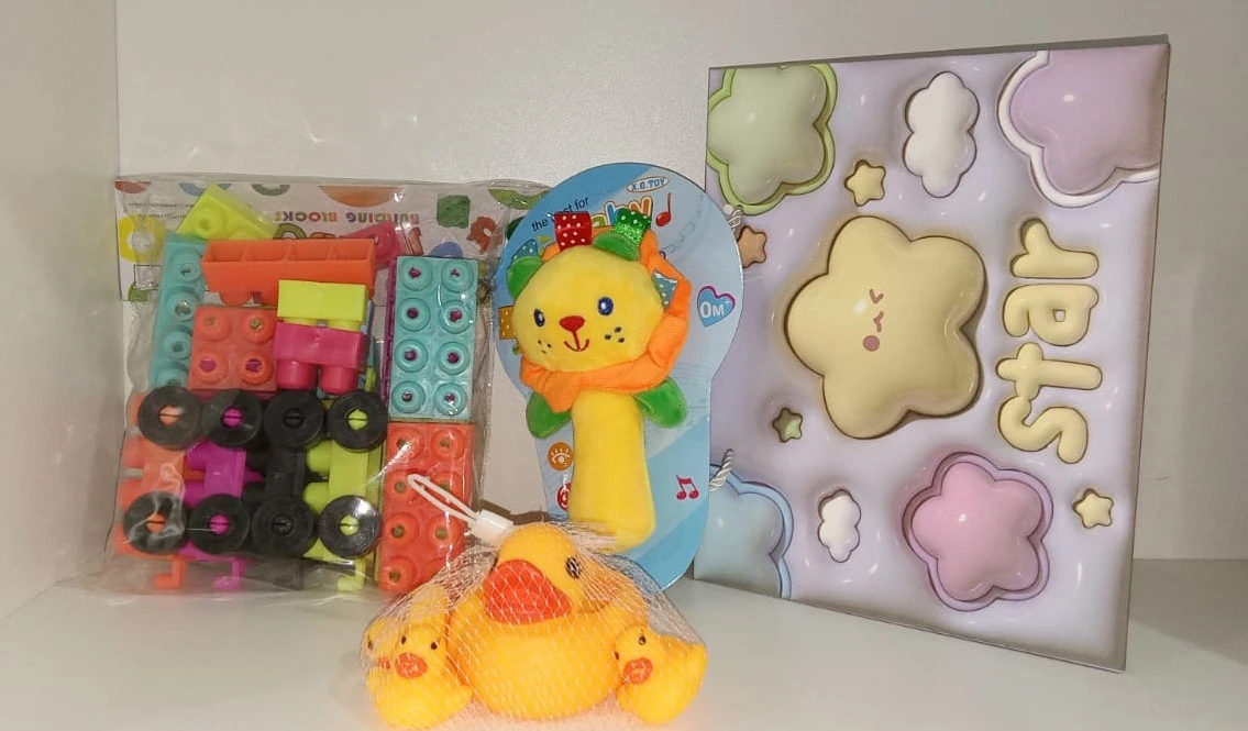Gift set for children, Soft toy, bricks , Duckling - image 2
